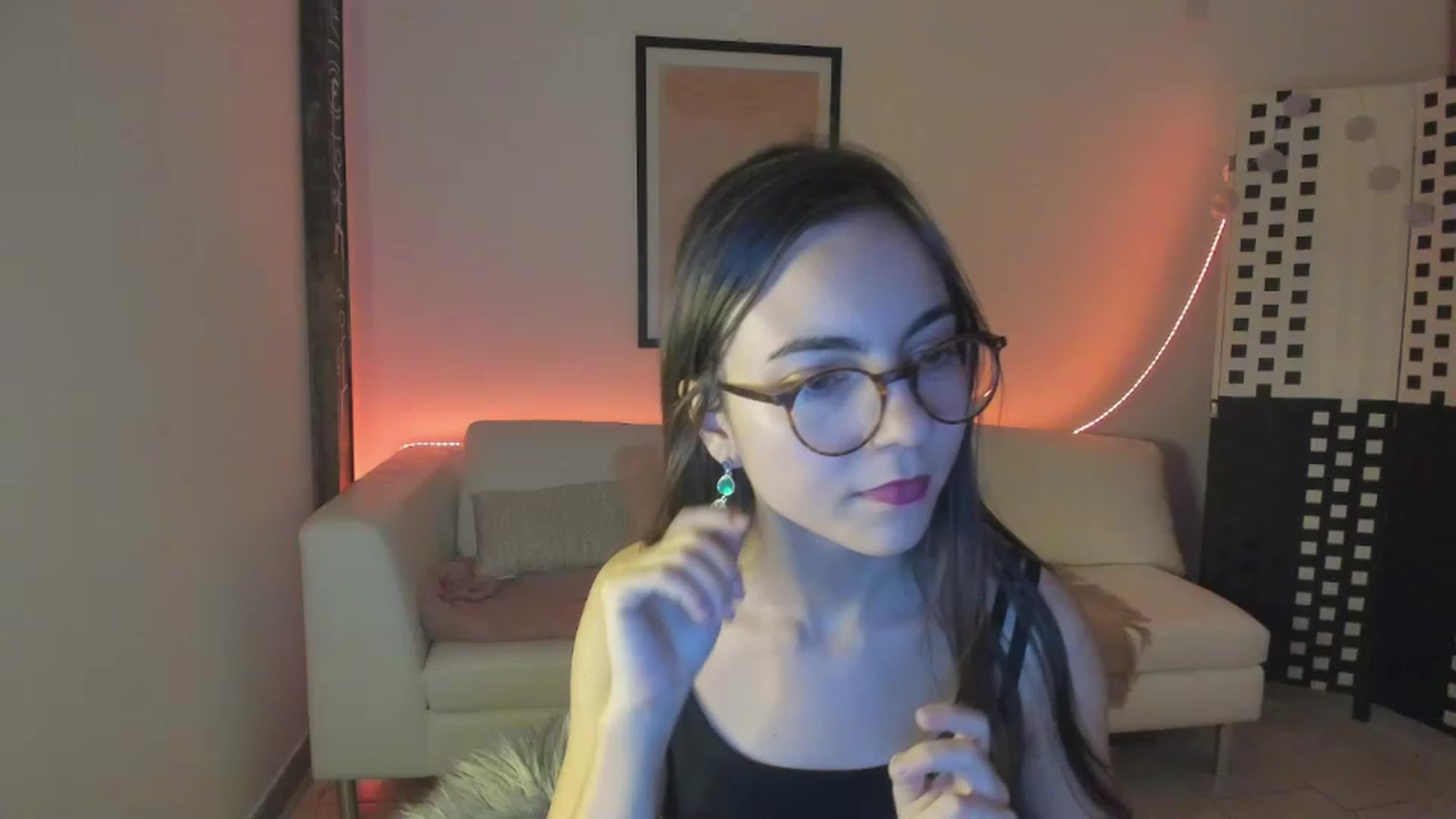 Gallery image thumbnail from Leilastar18's myfreecams stream on, 12/28/2022, 13:56 image 8 of 20