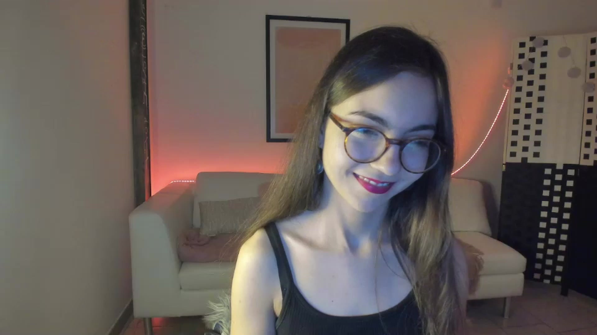 Gallery image thumbnail from Leilastar18's myfreecams stream on, 12/29/2022, 09:53 image 14 of 20
