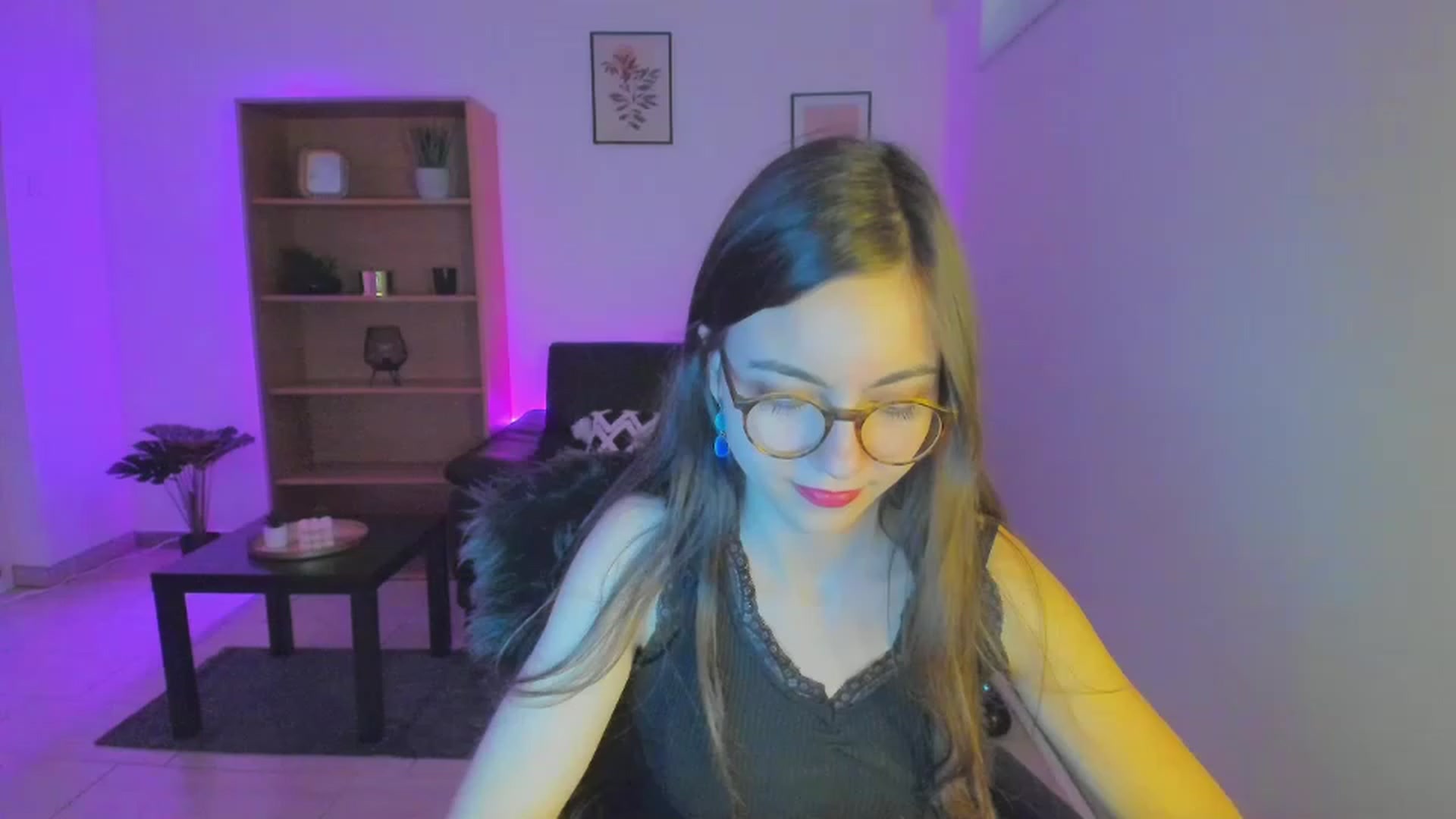 Gallery image thumbnail from Leilastar18's myfreecams stream on, 01/03/2023, 11:37 image 1 of 20