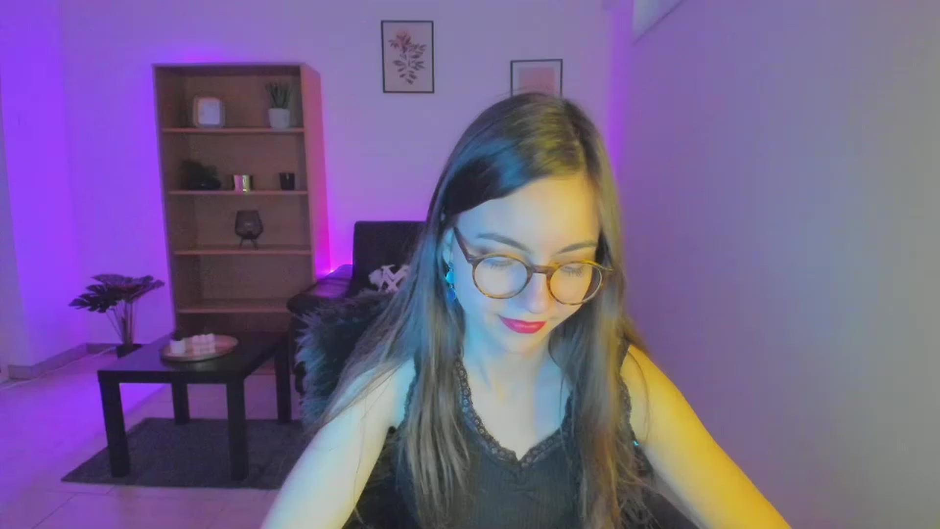 Gallery image thumbnail from Leilastar18's myfreecams stream on, 01/03/2023, 11:37 image 3 of 20