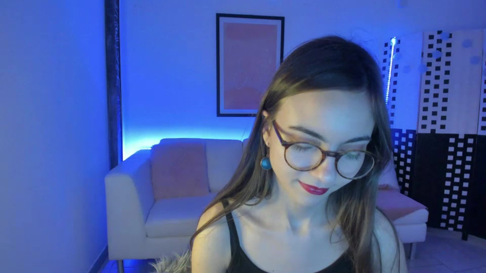 Gallery image thumbnail from Leilastar18's myfreecams stream on, 01/04/2023, 11:23 image 2 of 20