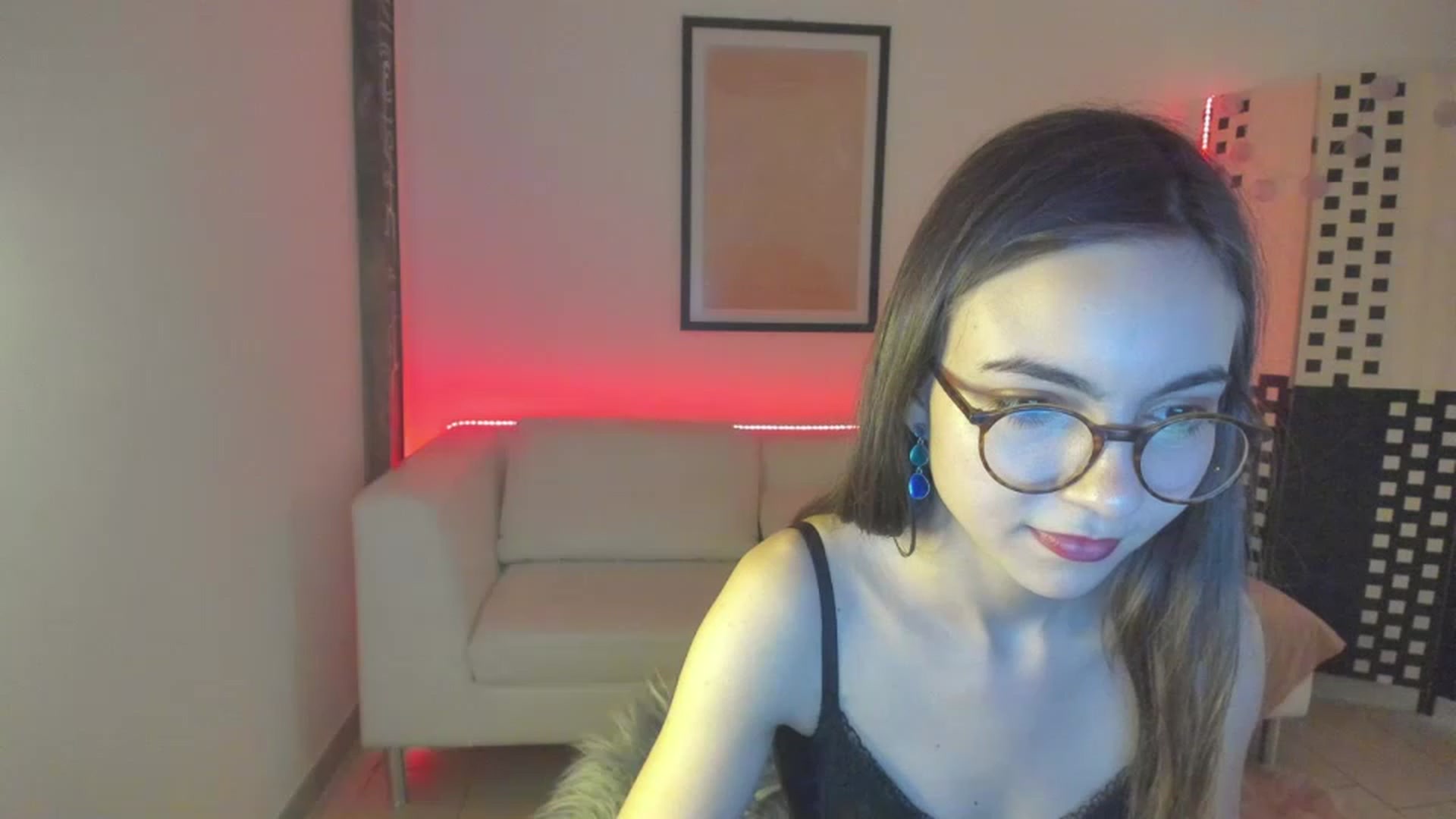 Gallery image thumbnail from Leilastar18's myfreecams stream on, 01/07/2023, 14:06 image 2 of 20