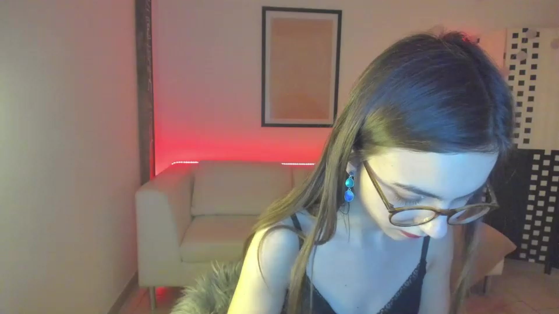 Gallery image thumbnail from Leilastar18's myfreecams stream on, 01/07/2023, 14:06 image 14 of 20