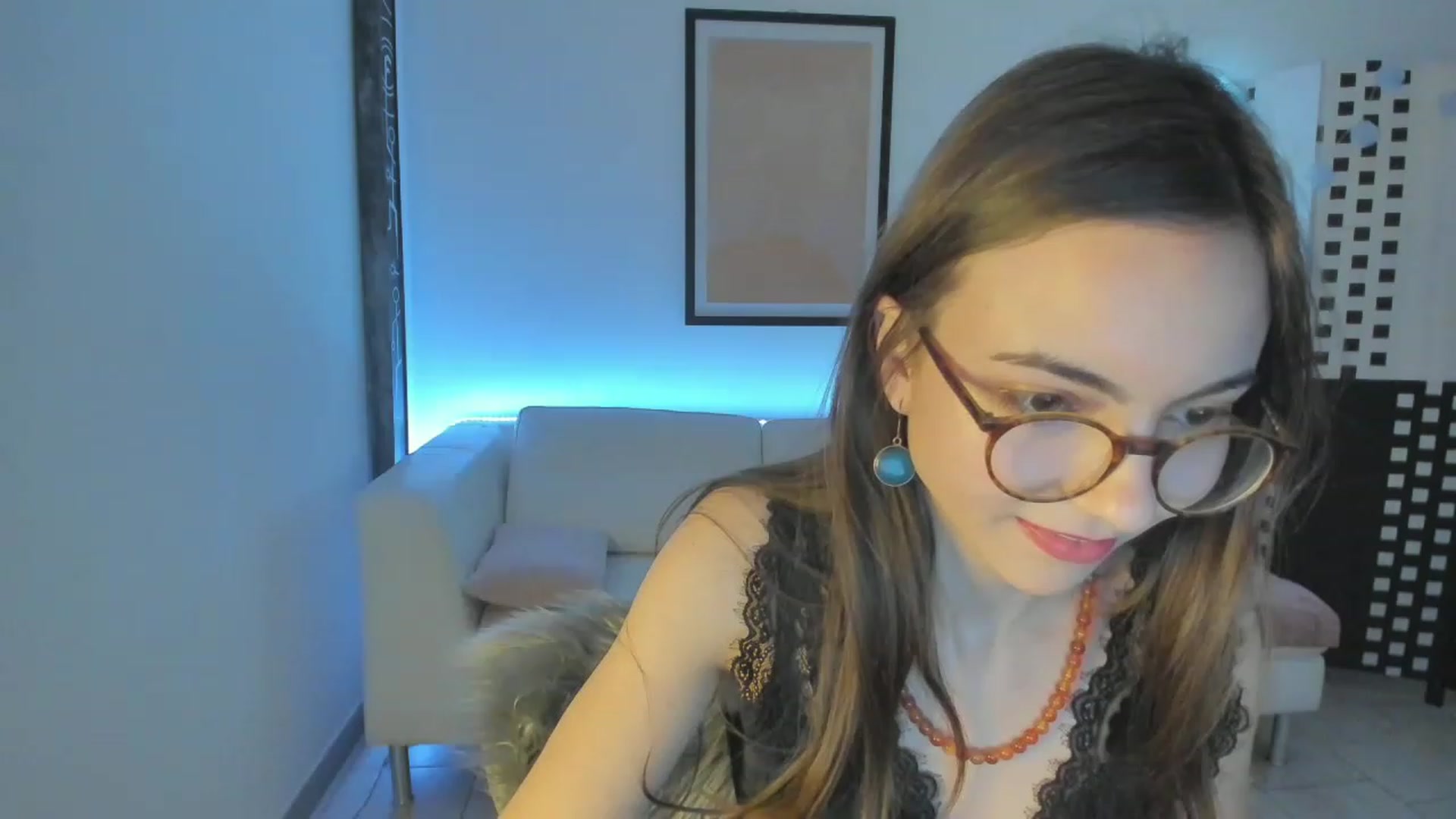 Gallery image thumbnail from Leilastar18's myfreecams stream on, 01/16/2023, 12:17 image 18 of 20