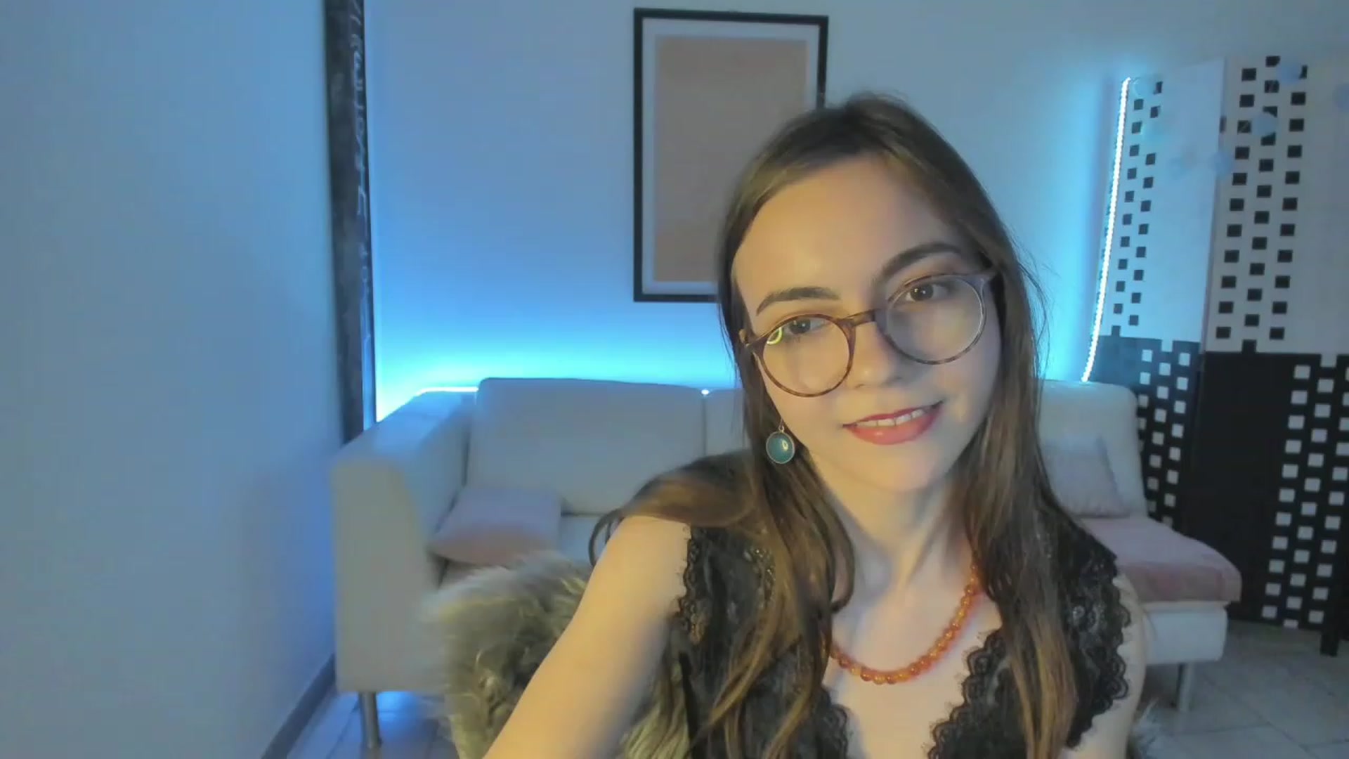 Gallery image thumbnail from Leilastar18's myfreecams stream on, 01/16/2023, 12:17 image 16 of 20