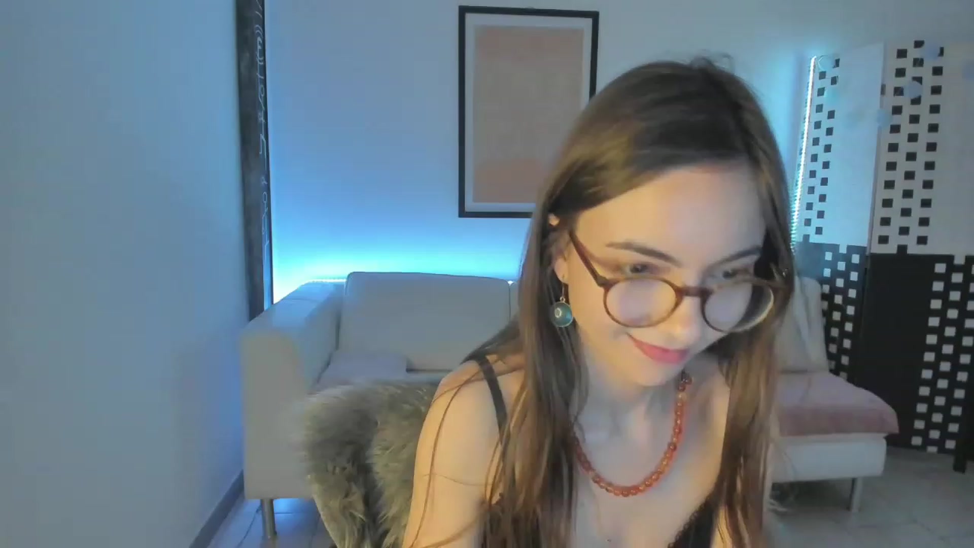 Gallery image thumbnail from Leilastar18's myfreecams stream on, 01/16/2023, 12:17 image 5 of 20
