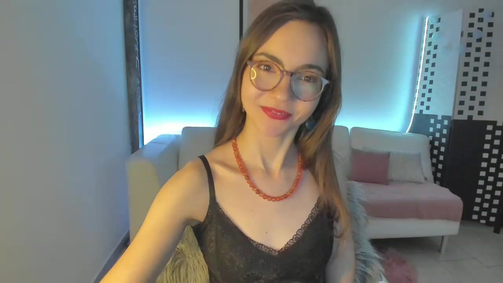 Gallery image thumbnail from Leilastar18's myfreecams stream on, 01/23/2023, 12:32 image 13 of 20