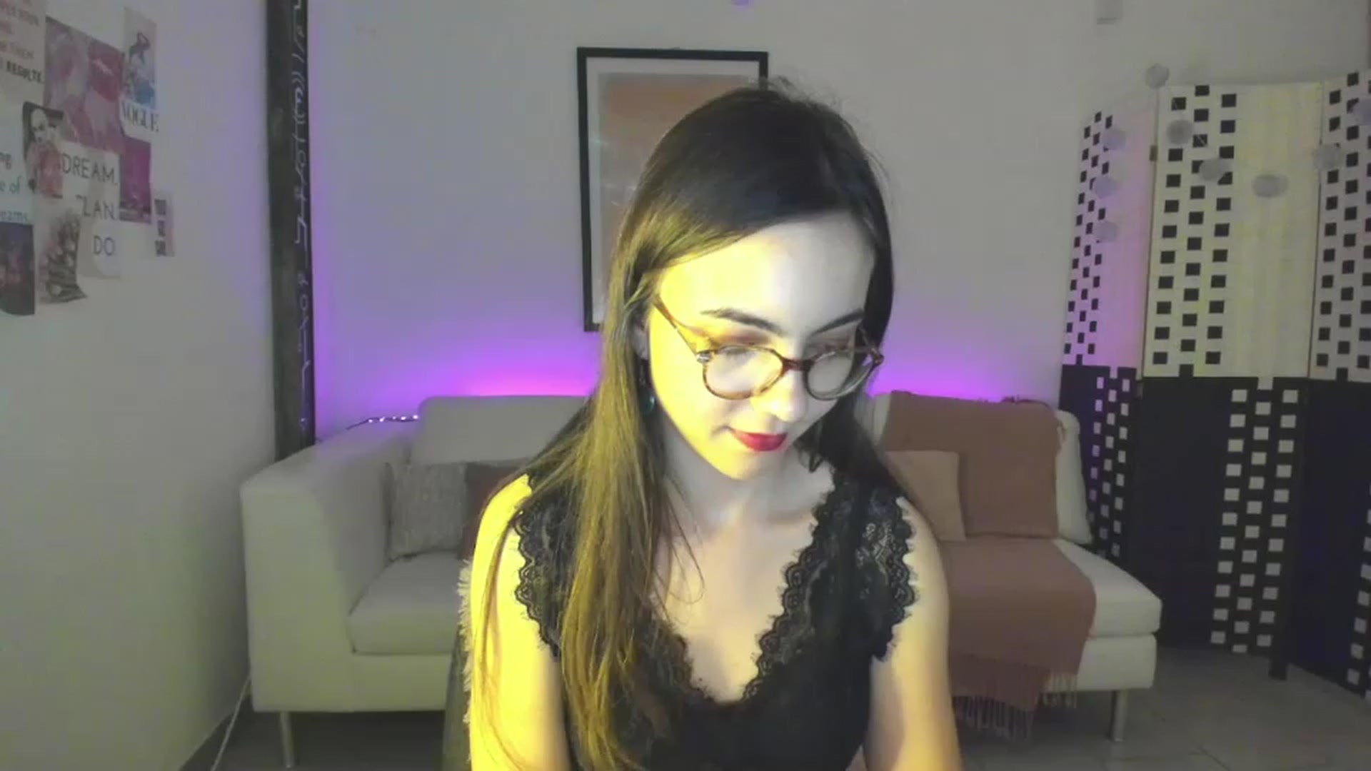 Gallery image thumbnail from Leilastar18's myfreecams stream on, 04/16/2023, 11:26 image 12 of 20