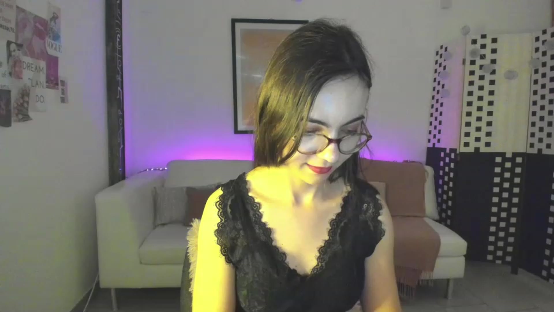 Gallery image thumbnail from Leilastar18's myfreecams stream on, 04/16/2023, 11:55 image 8 of 20