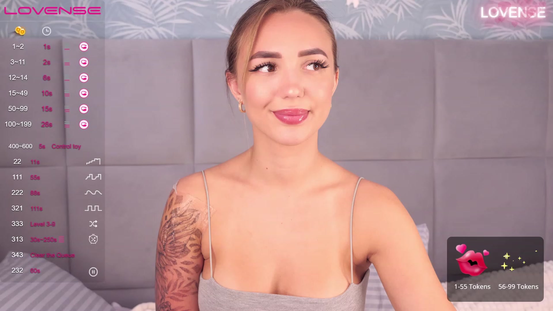 Gallery image thumbnail from LeksWest's myfreecams stream on, 06/12/2023, 13:19 image 3 of 20