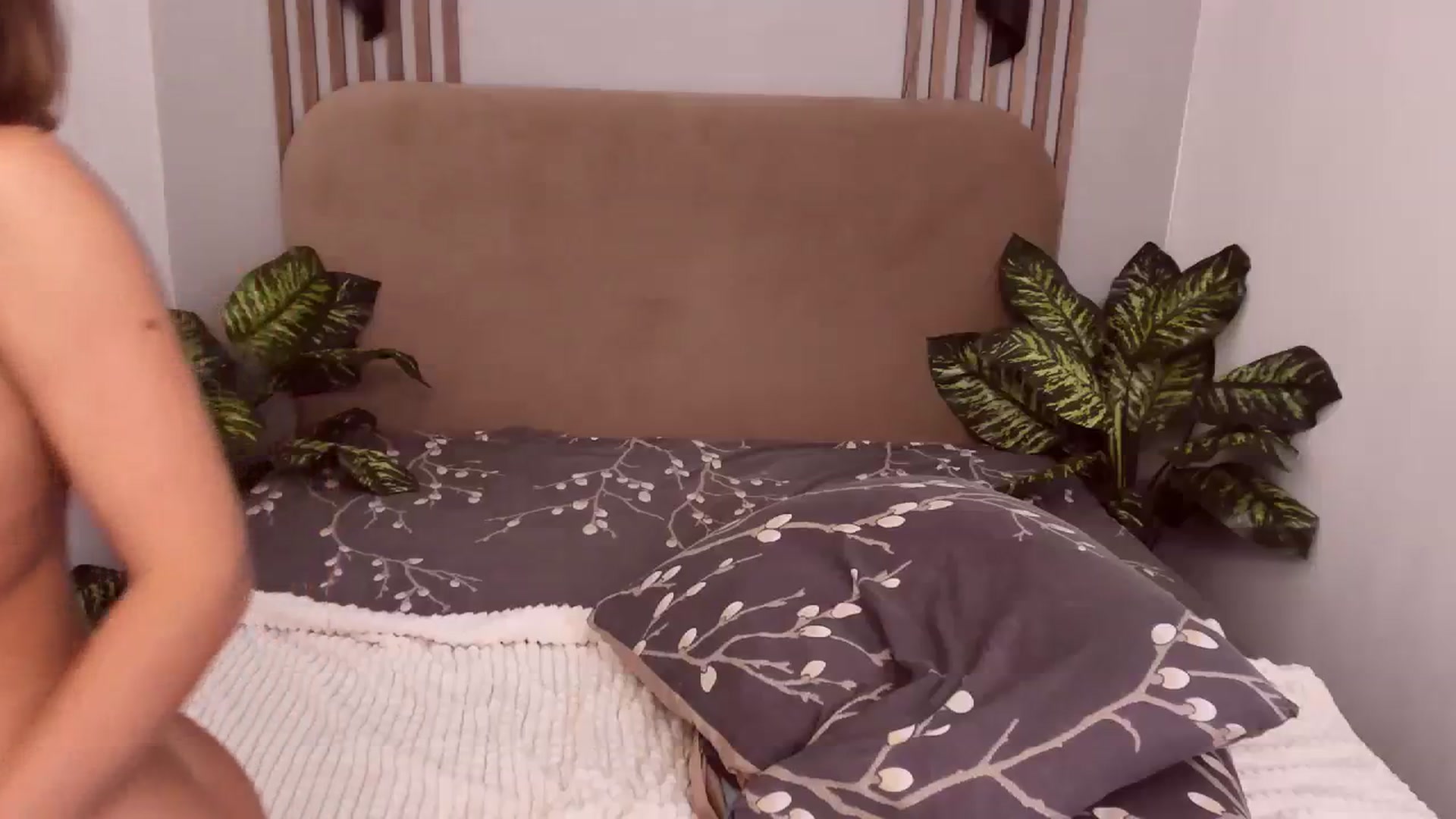 Gallery image thumbnail from LeksWest's myfreecams stream on, 09/15/2023, 08:00 image 13 of 20