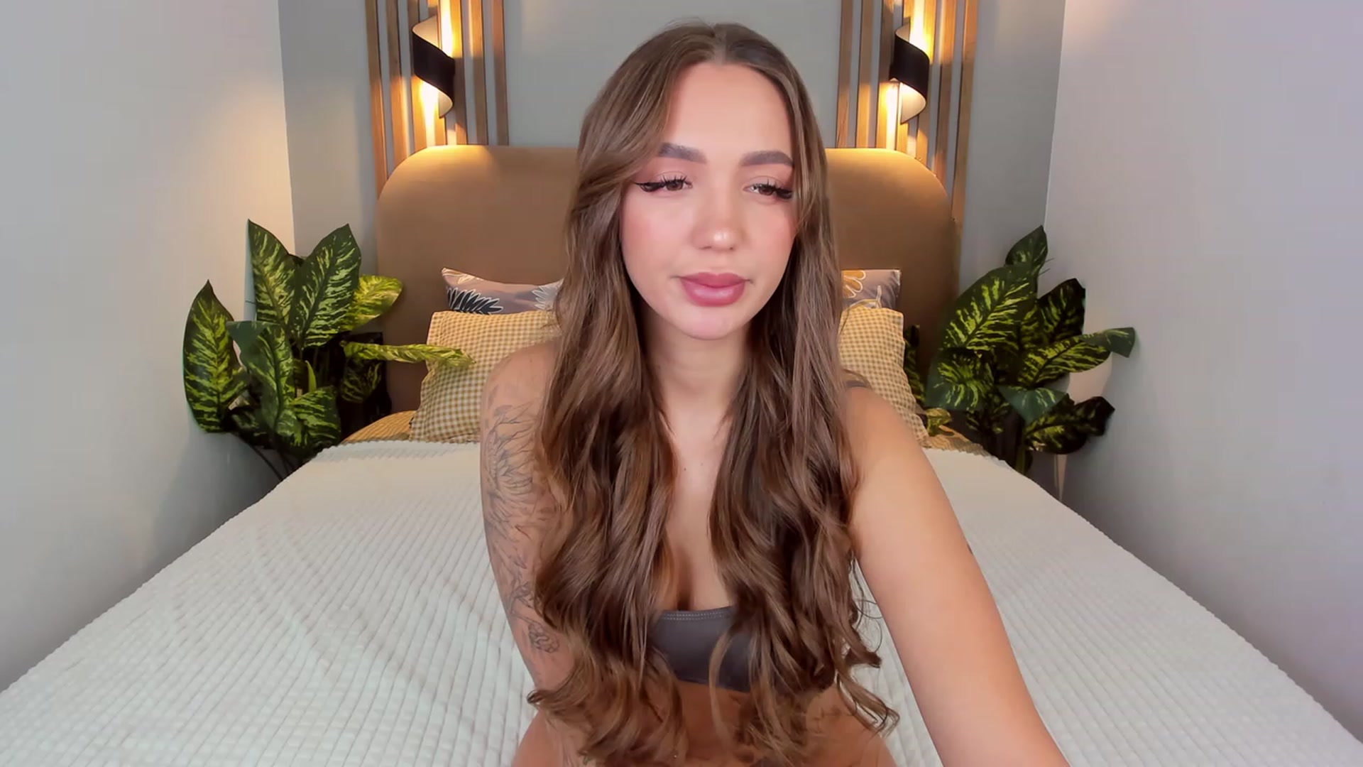 Gallery image thumbnail from LeksWest's myfreecams stream on, 01/21/2024, 12:35 image 7 of 20
