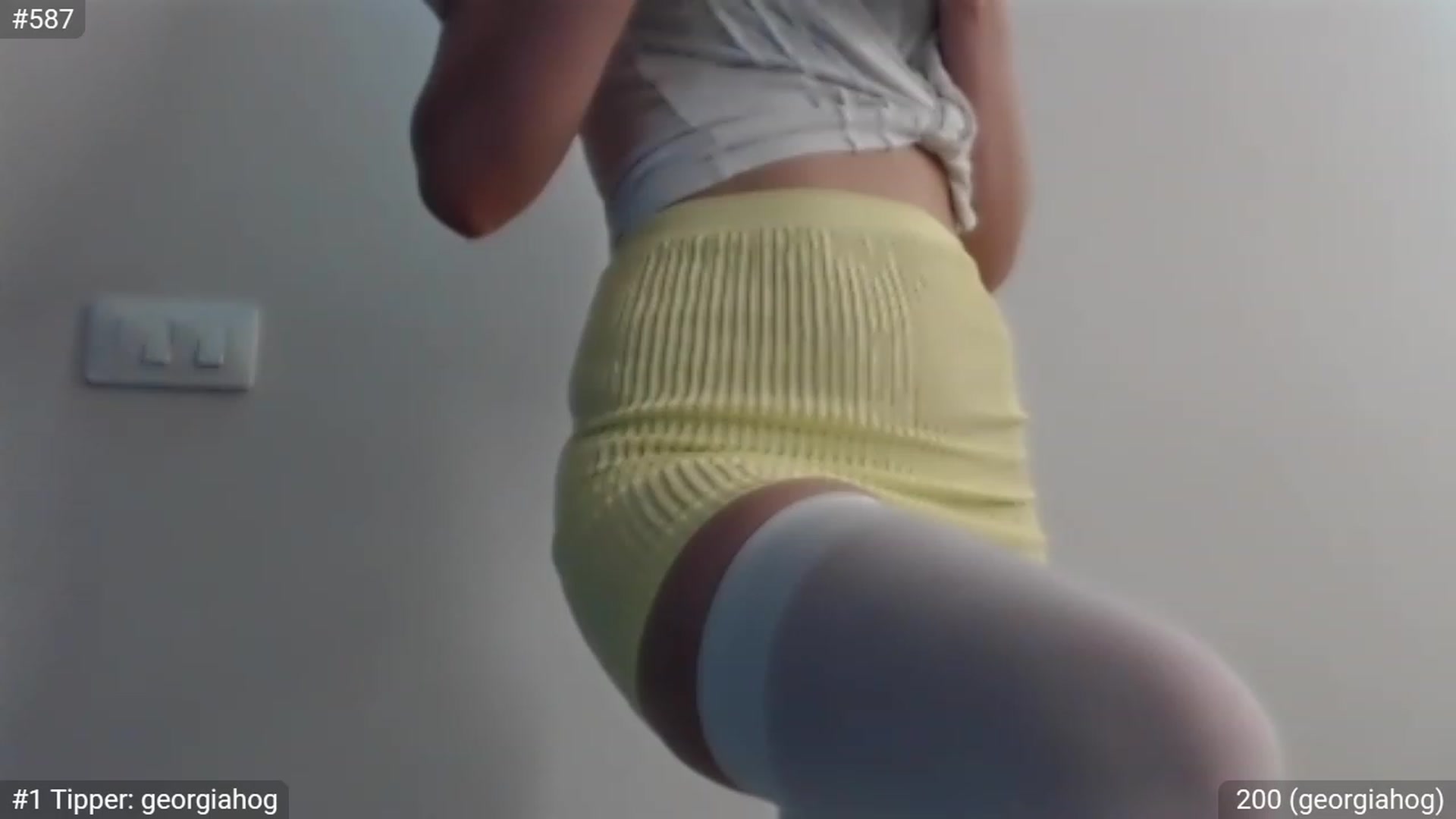 Gallery image thumbnail from LemonMochi's myfreecams stream on, 09/12/2023, 20:45 image 18 of 20
