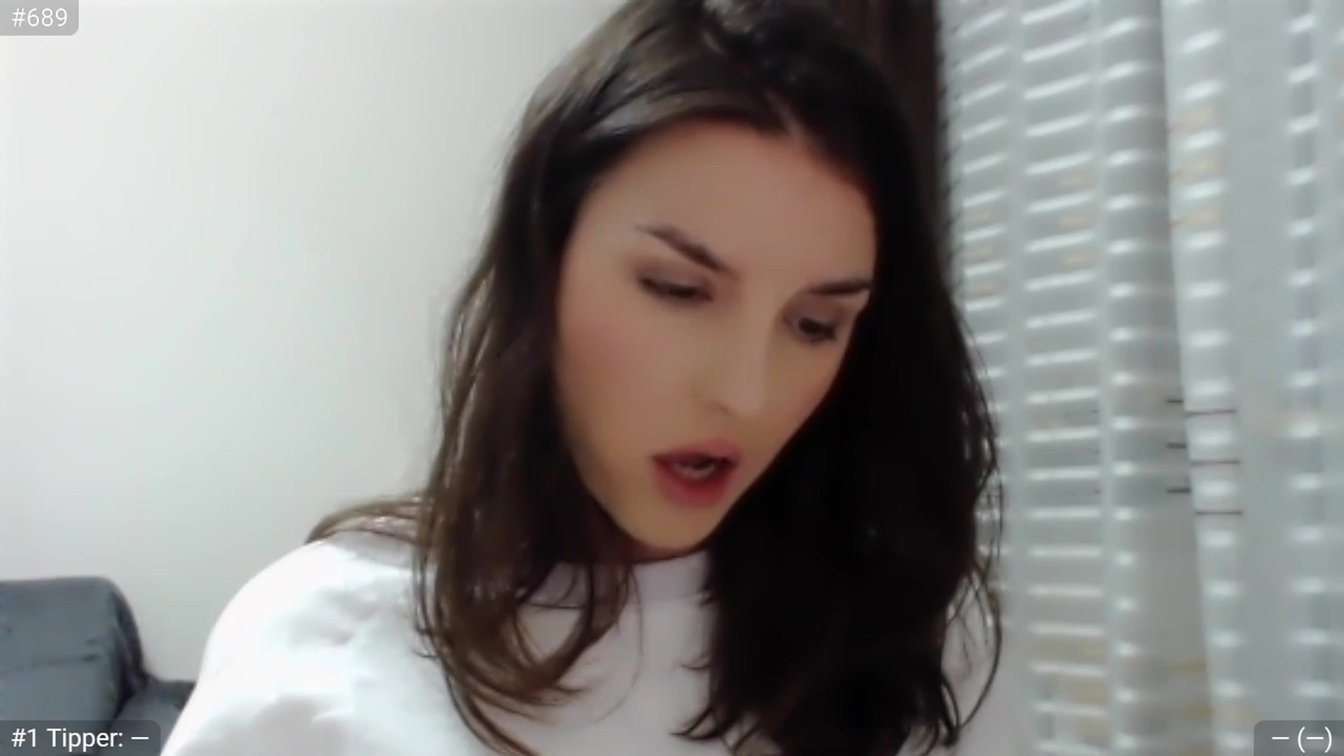 Gallery image thumbnail from LemonMochi's myfreecams stream on, 09/24/2023, 20:45 image 3 of 20