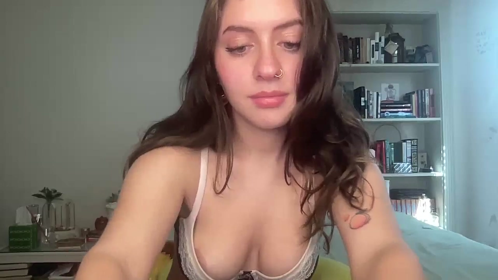 Gallery image thumbnail from Lena1's myfreecams stream on, 07/03/2024, 14:59 image 3 of 20