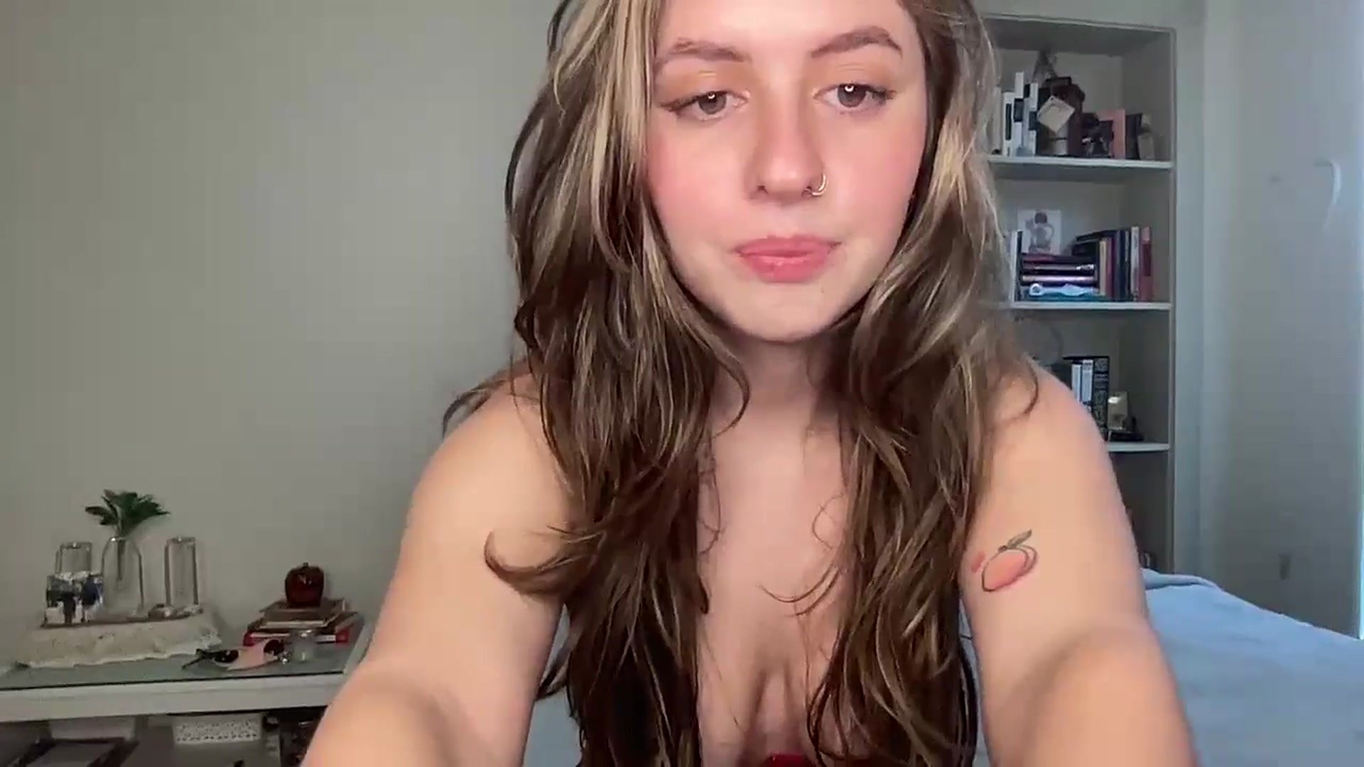 Gallery image thumbnail from Lena1's myfreecams stream on, 11/15/2024, 14:17 image 16 of 20