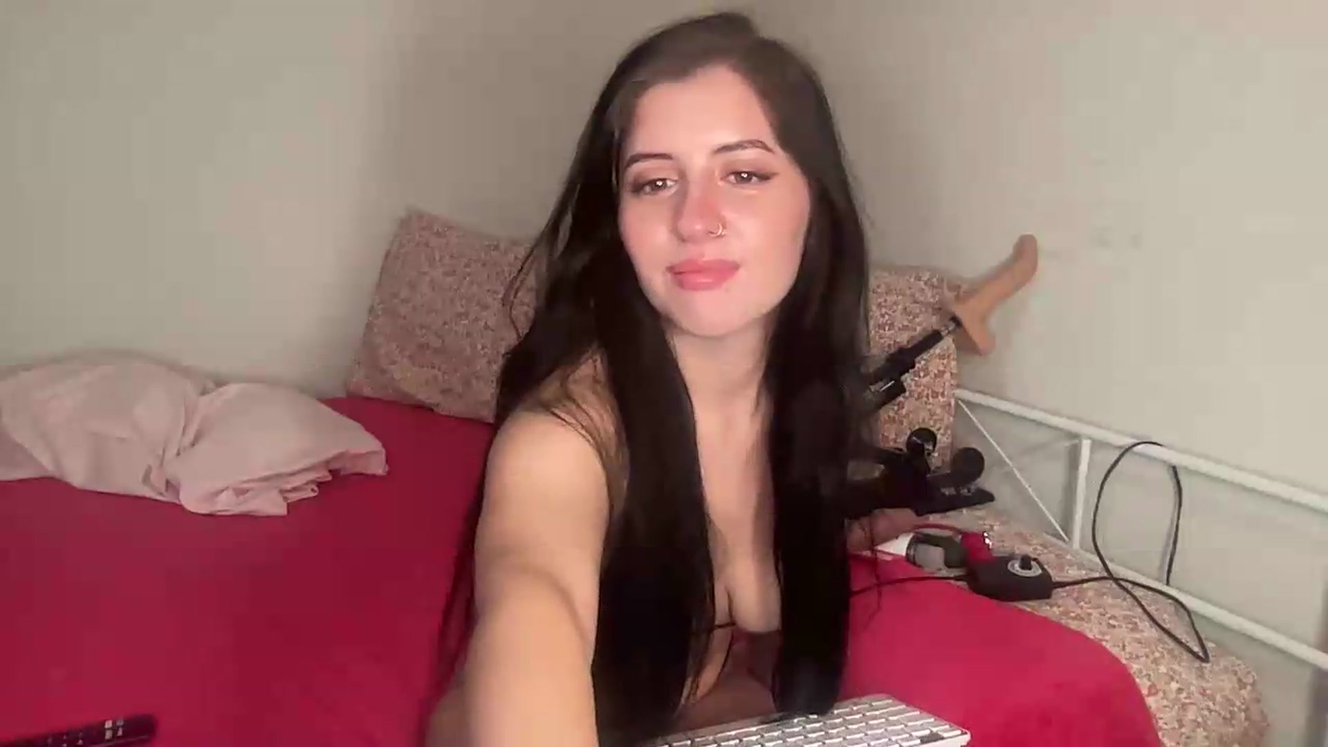 Gallery image thumbnail from Lena1's myfreecams stream on, 09/04/2026, 10:21 image 5 of 20