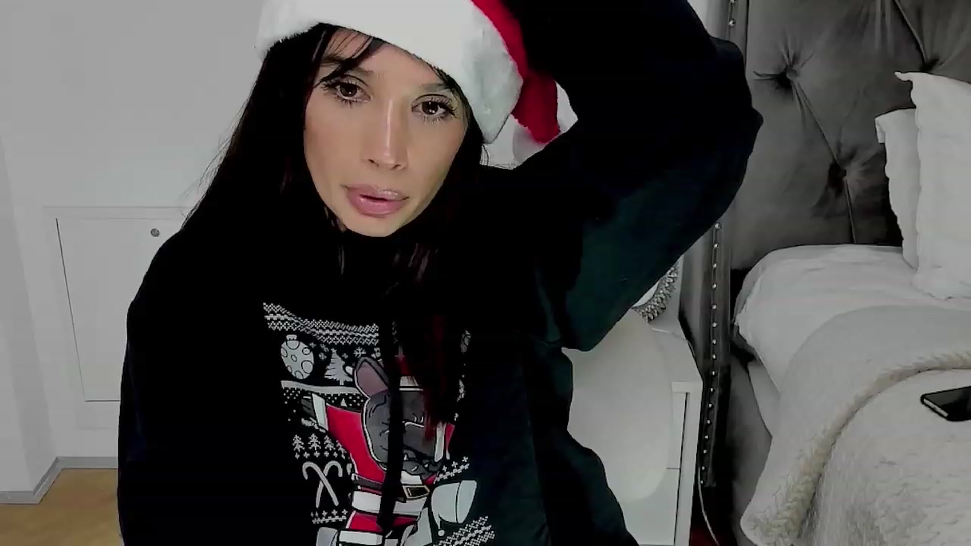 Gallery image thumbnail from LenaBabyGirl's myfreecams stream on, 12/24/2022, 23:01 image 8 of 20