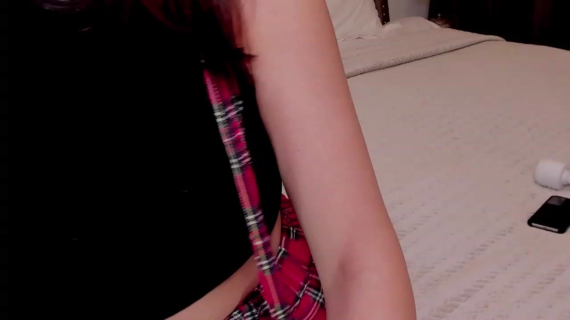Gallery image thumbnail from LenaBabyGirl's myfreecams stream on, 02/19/2023, 20:22 image 18 of 20