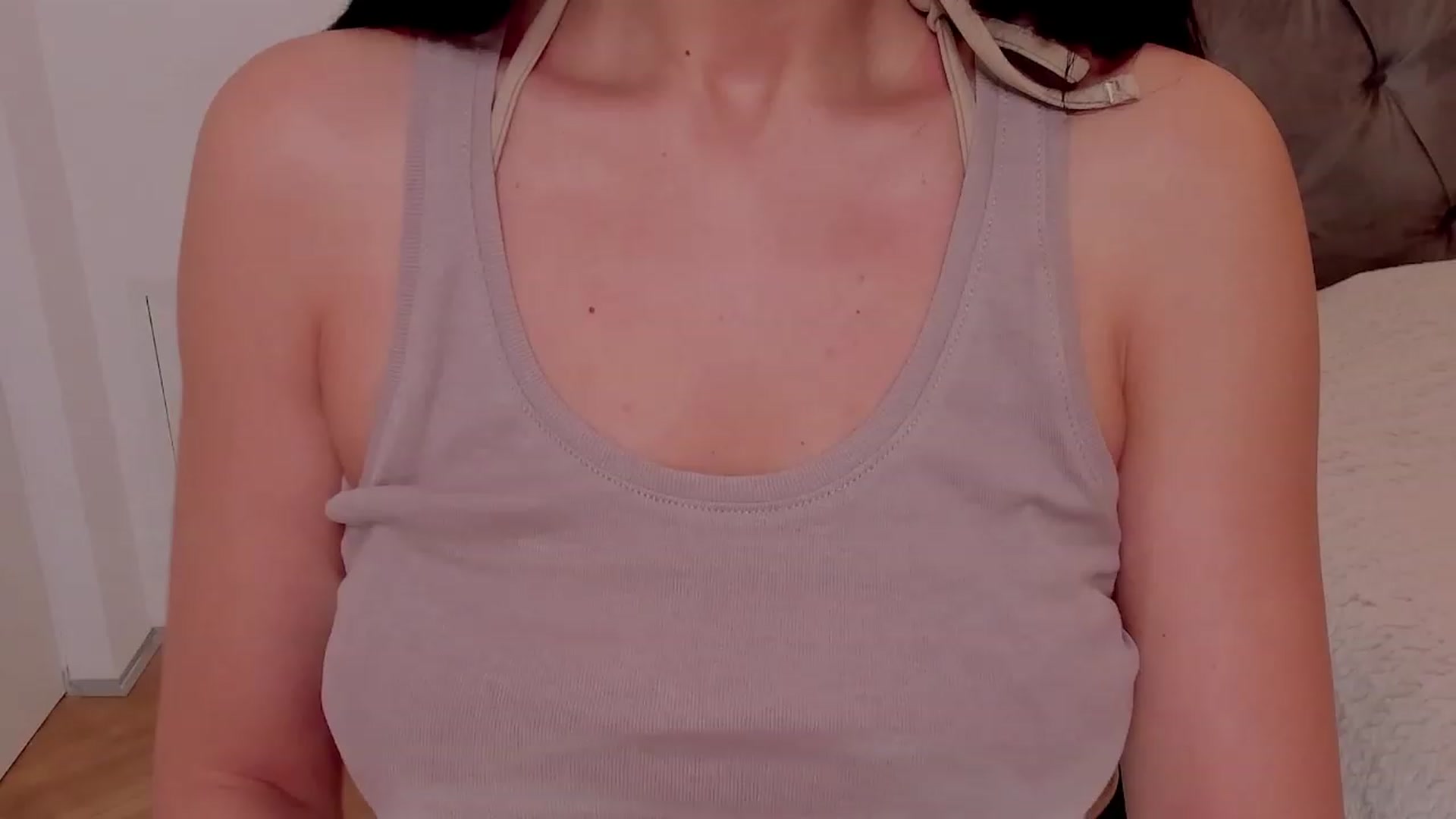 Gallery image thumbnail from LenaBabyGirl's myfreecams stream on, 03/07/2023, 20:06 image 6 of 20