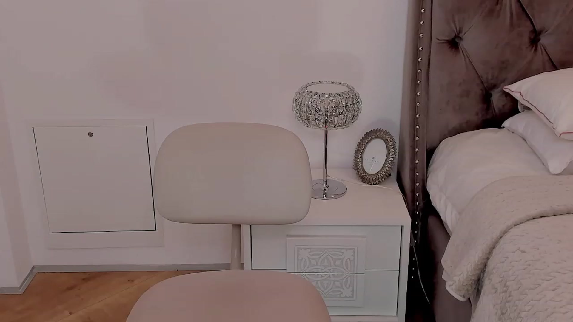 Gallery image thumbnail from LenaBabyGirl's myfreecams stream on, 03/11/2023, 21:11 image 16 of 20