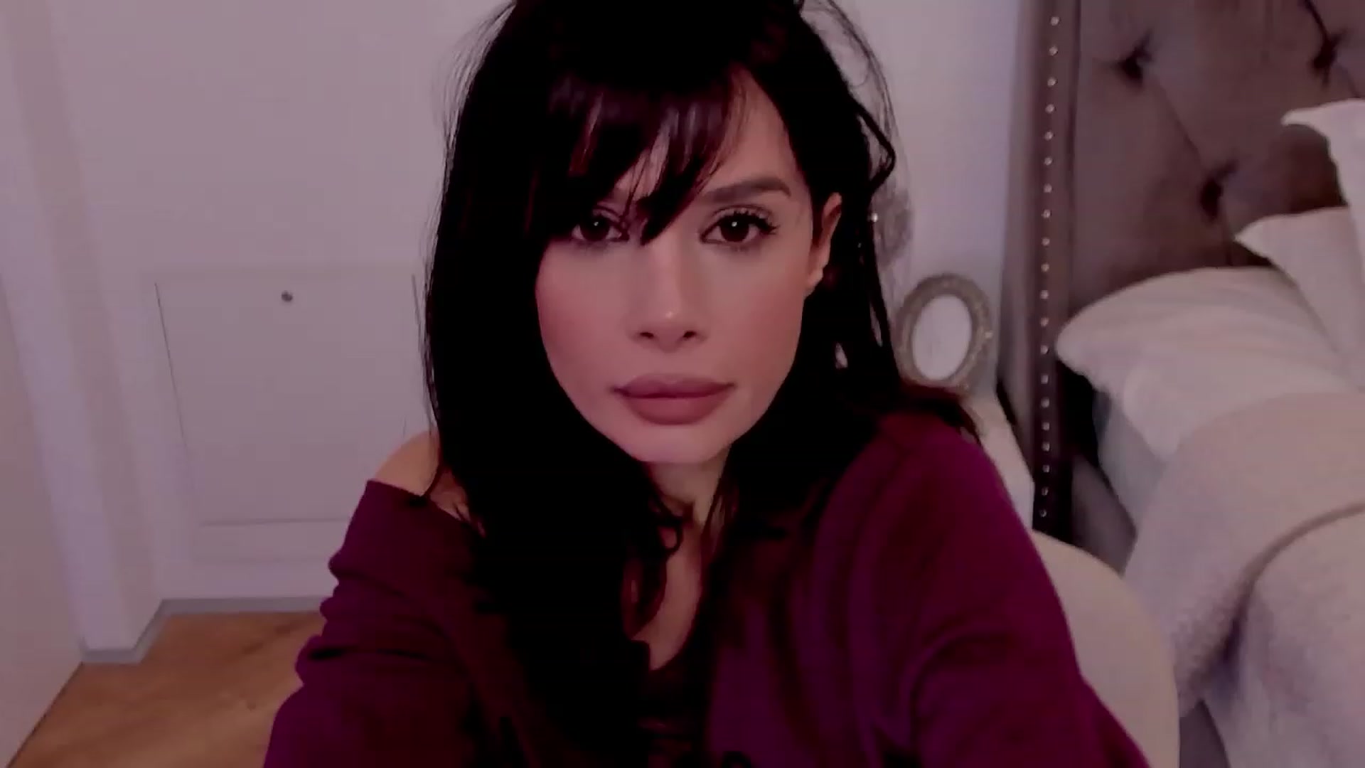 Gallery image thumbnail from LenaBabyGirl's myfreecams stream on, 03/22/2023, 18:30 image 18 of 20