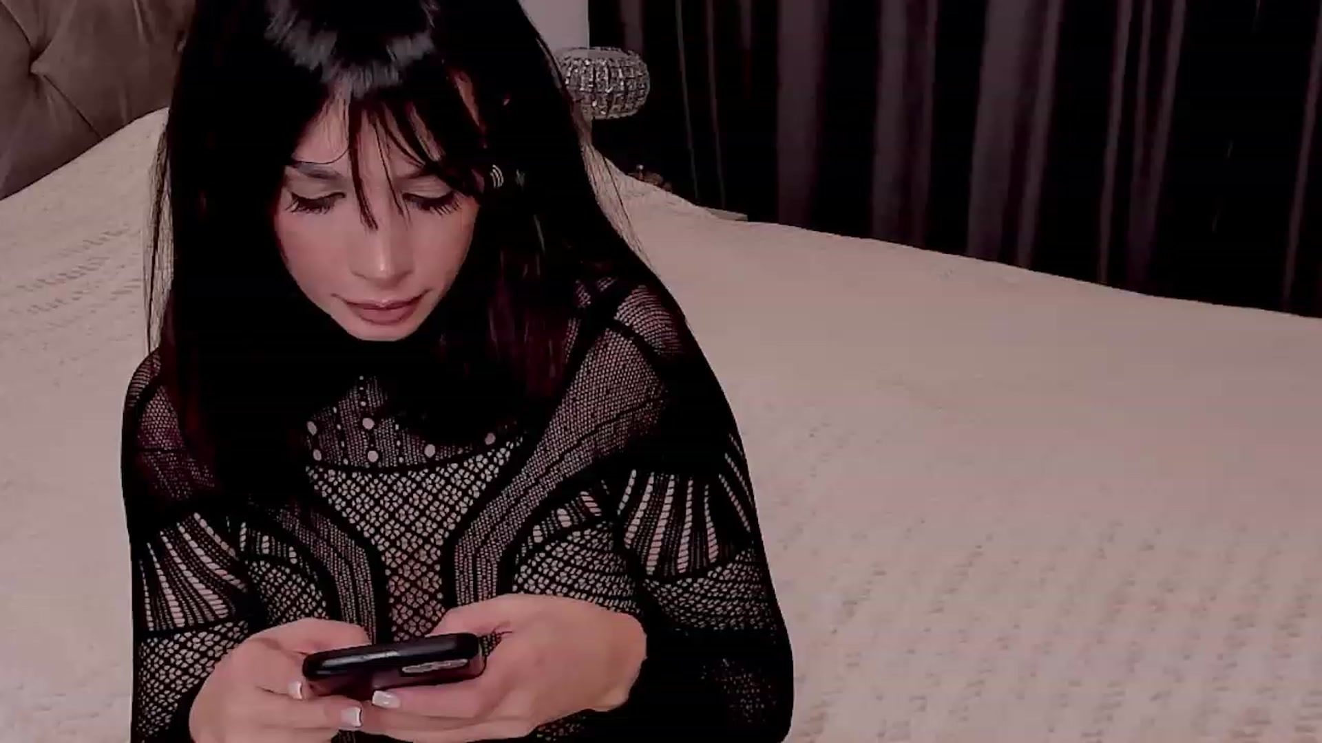 Gallery image thumbnail from LenaBabyGirl's myfreecams stream on, 04/01/2023, 15:25 image 4 of 20