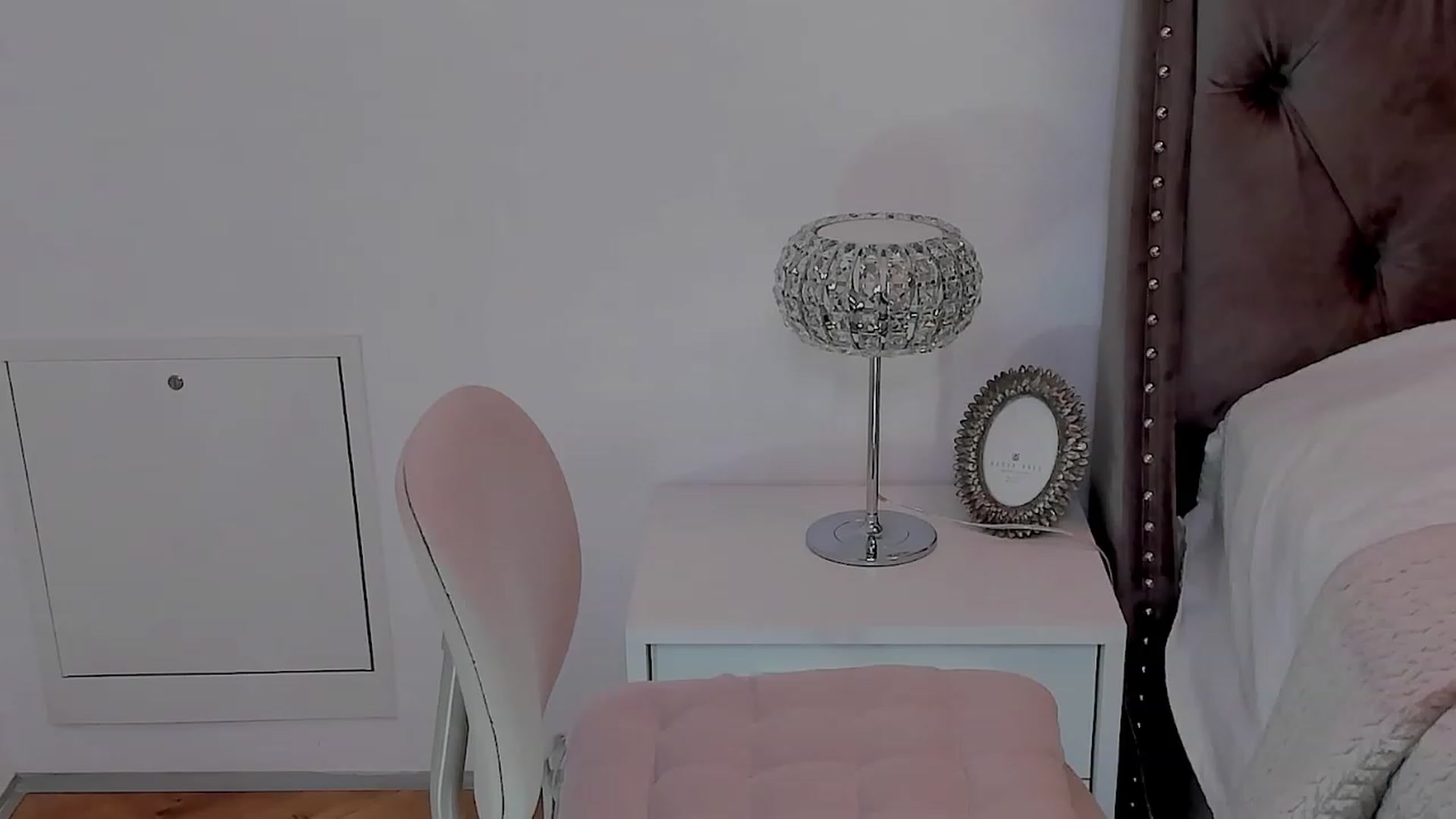 Gallery image thumbnail from LenaBabyGirl's myfreecams stream on, 04/20/2023, 04:36 image 17 of 20