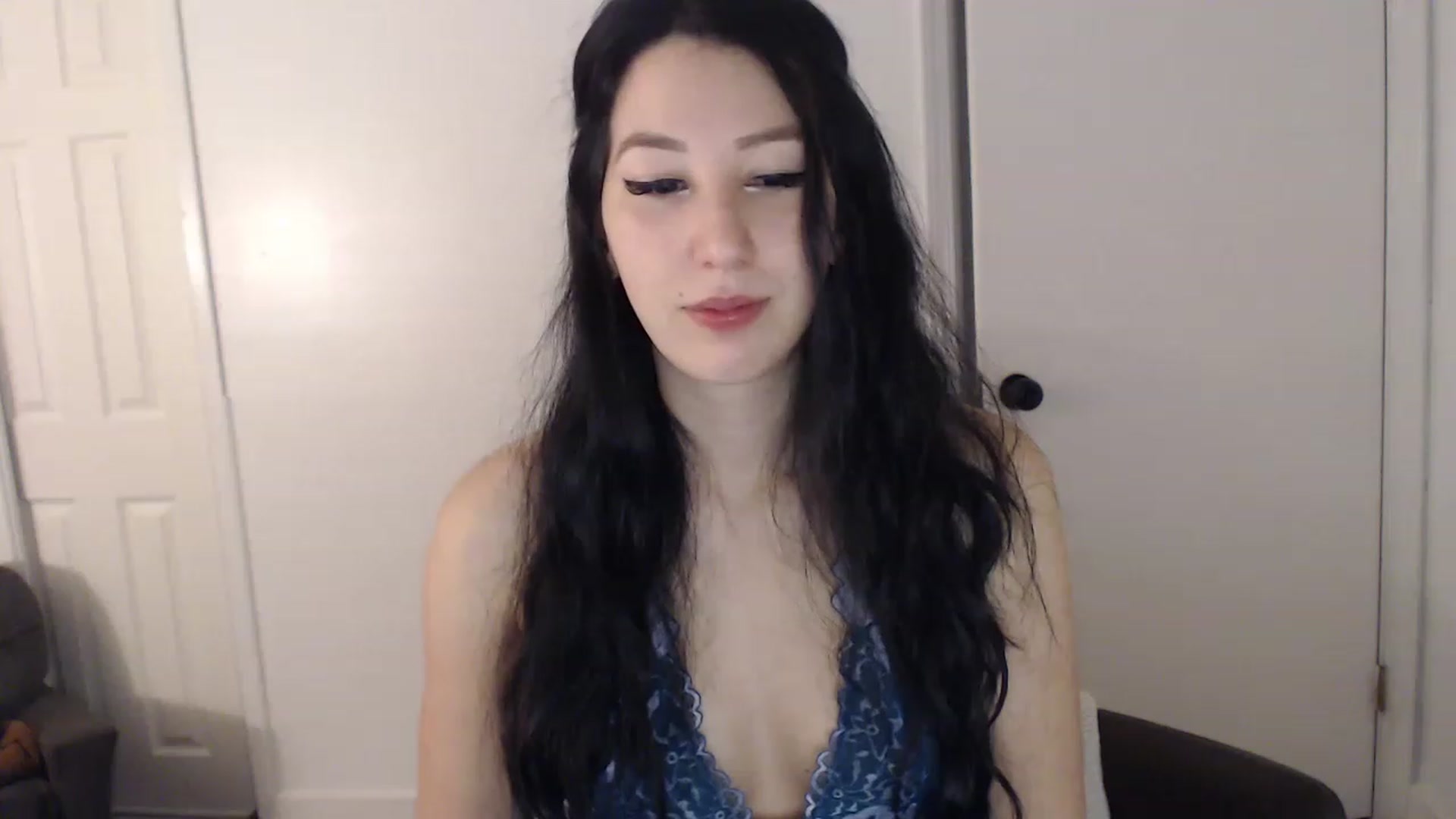 Gallery image thumbnail from LenaDanzara's myfreecams stream on, 03/09/2023, 10:04 image 12 of 20