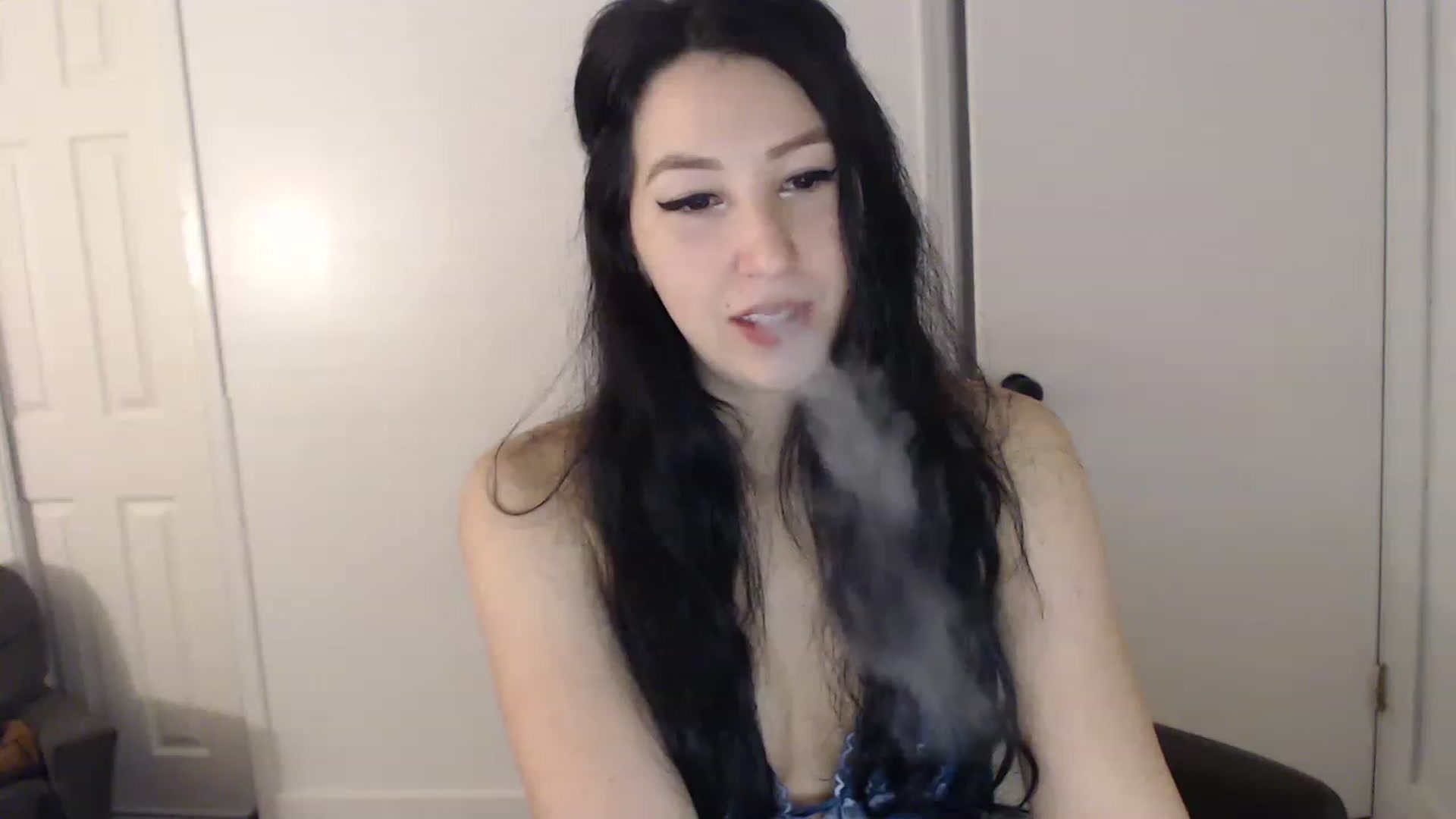 Gallery image thumbnail from LenaDanzara's myfreecams stream on, 03/09/2023, 10:04 image 11 of 20