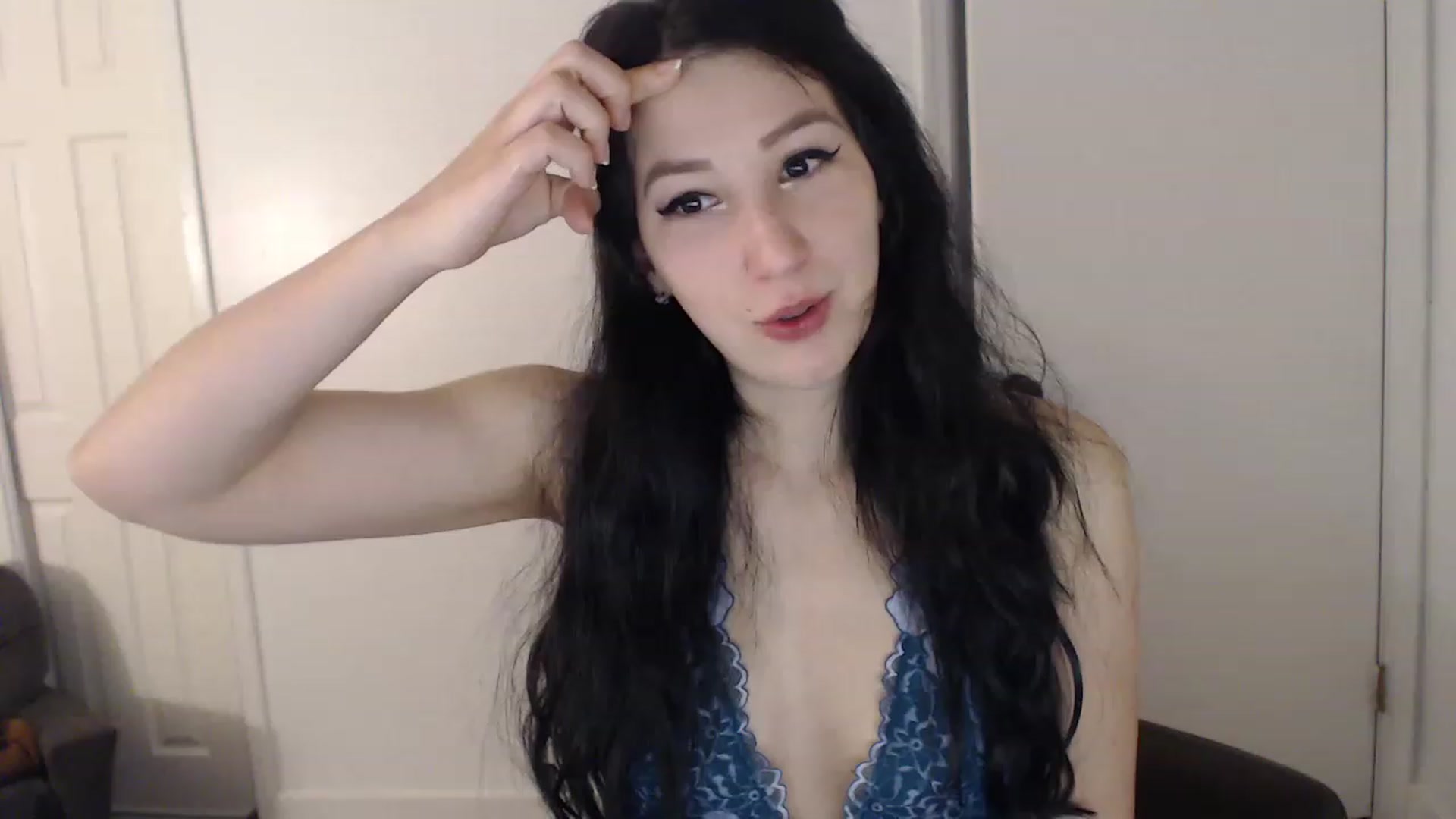 Gallery image thumbnail from LenaDanzara's myfreecams stream on, 03/09/2023, 10:04 image 18 of 20