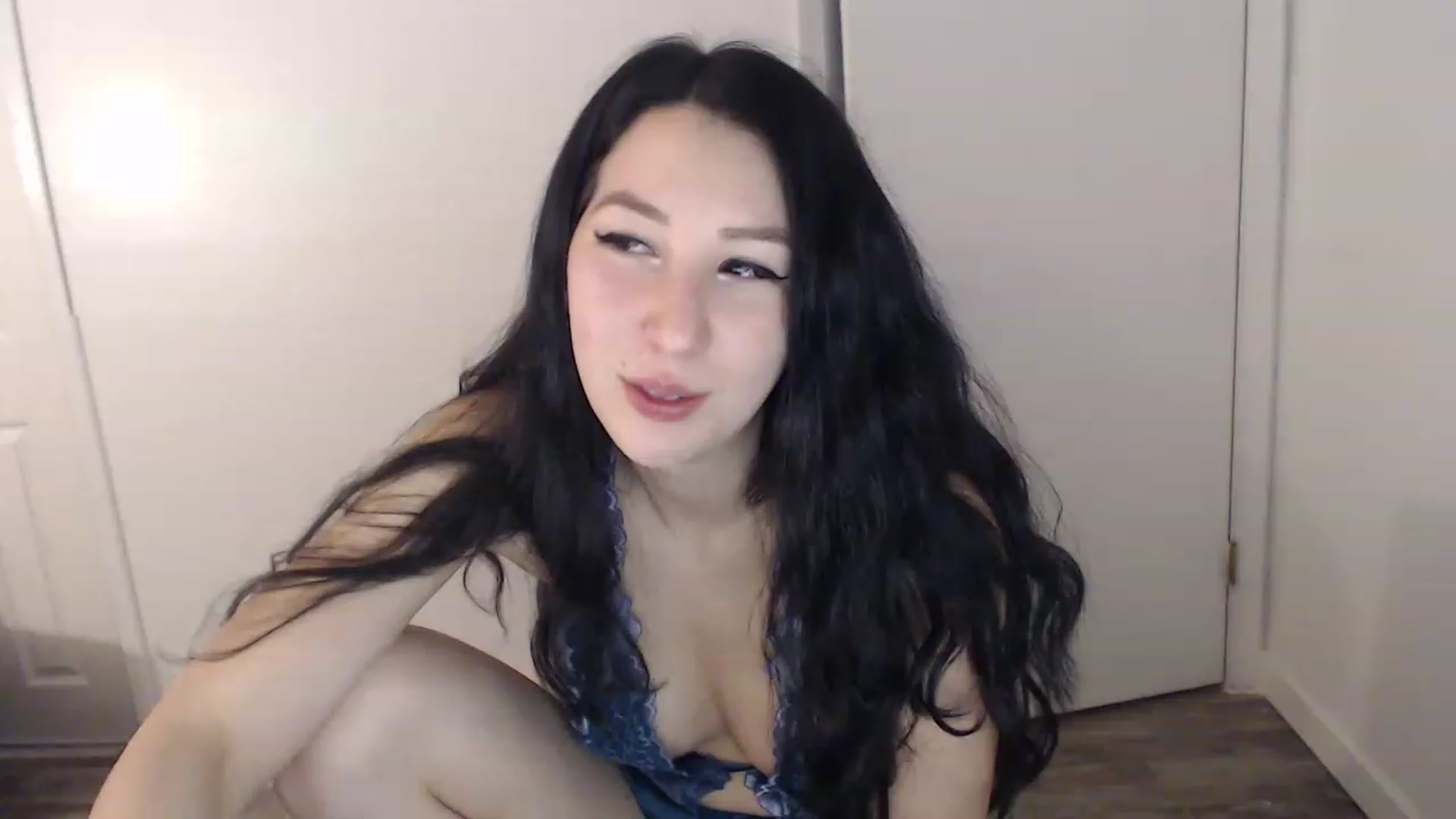 Gallery image thumbnail from LenaDanzara's myfreecams stream on, 03/09/2023, 10:57 image 20 of 20