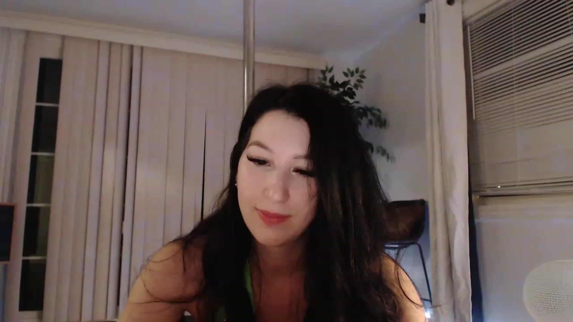 Gallery image thumbnail from LenaDanzara's myfreecams stream on, 03/11/2023, 08:06 image 5 of 20