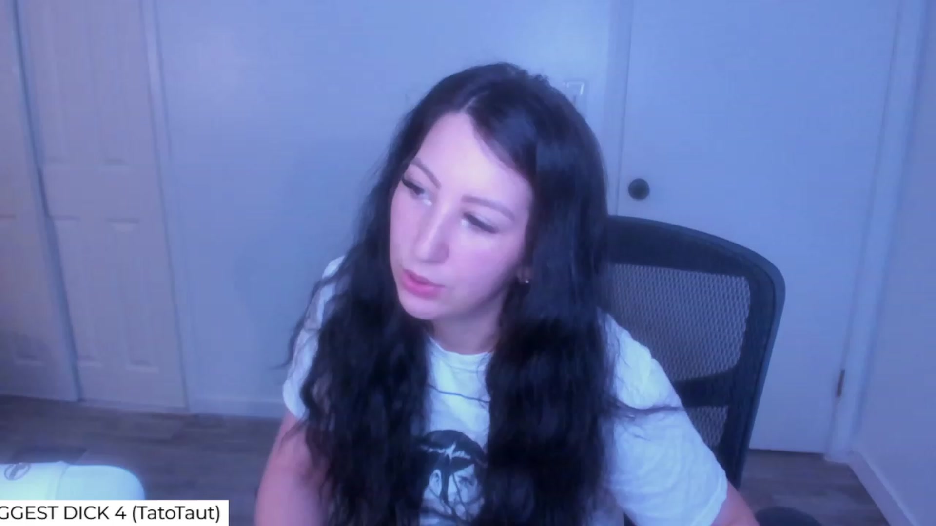 Gallery image thumbnail from LenaDanzara's myfreecams stream on, 07/08/2023, 05:26 image 3 of 20