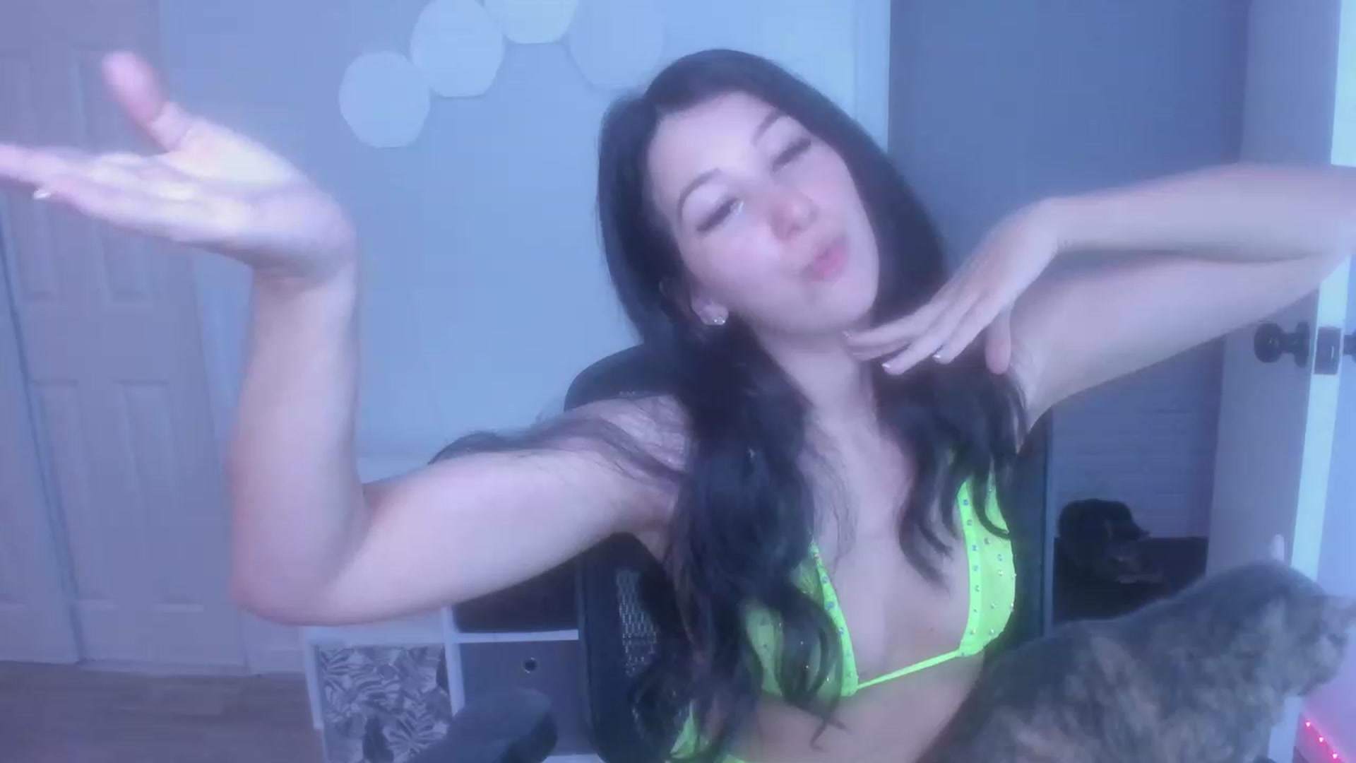 Gallery image thumbnail from LenaDanzara's myfreecams stream on, 07/23/2023, 06:28 image 14 of 20