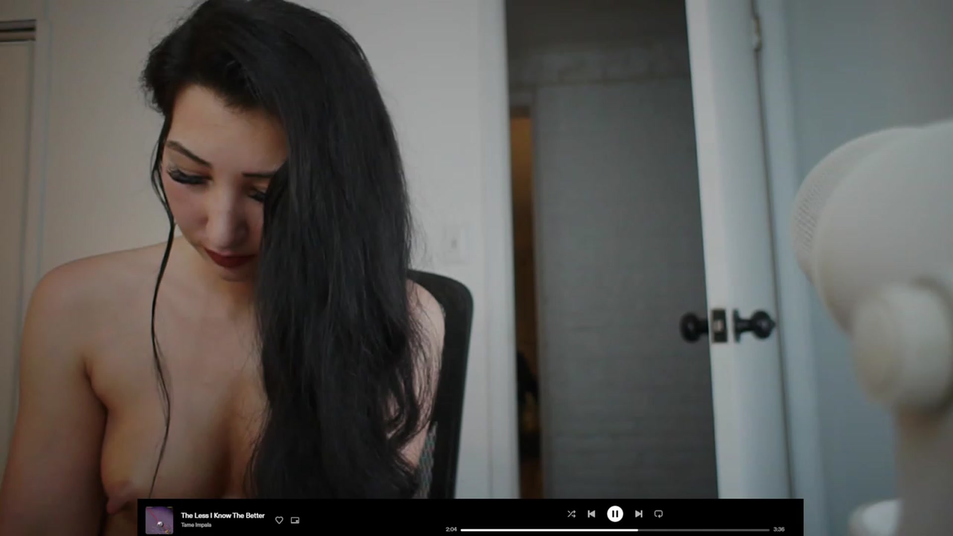 Gallery image thumbnail from LenaDanzara's myfreecams stream on, 07/24/2023, 07:50 image 13 of 20