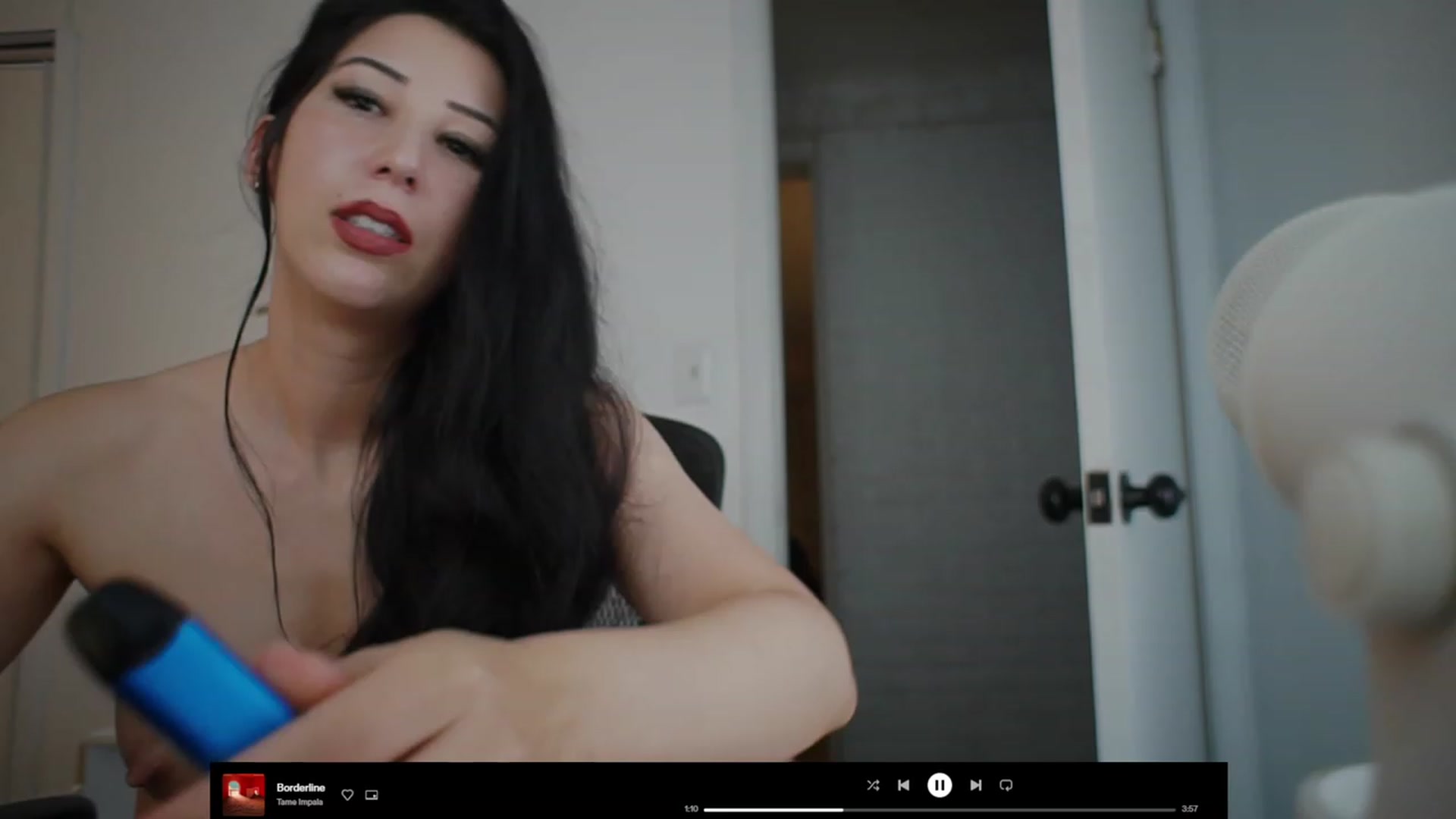 Gallery image thumbnail from LenaDanzara's myfreecams stream on, 07/24/2023, 07:50 image 14 of 20