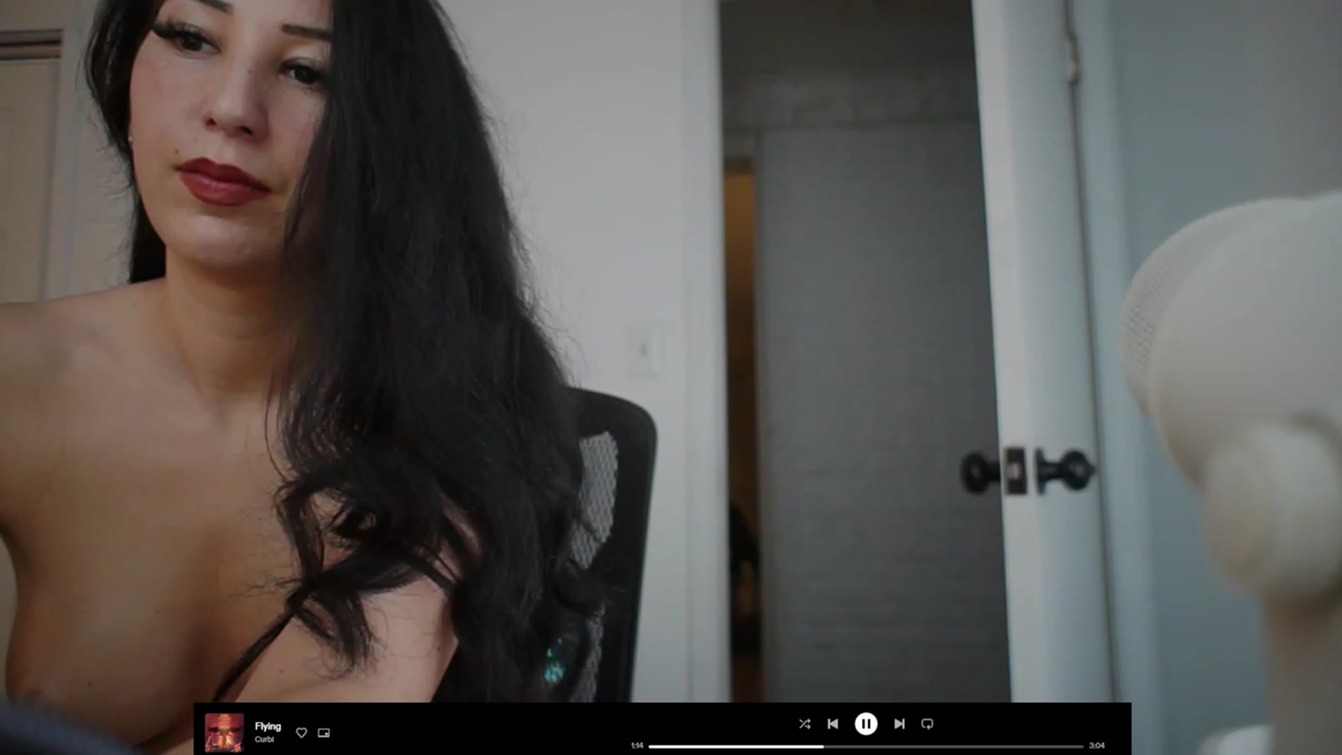 Gallery image thumbnail from LenaDanzara's myfreecams stream on, 07/24/2023, 07:50 image 6 of 20