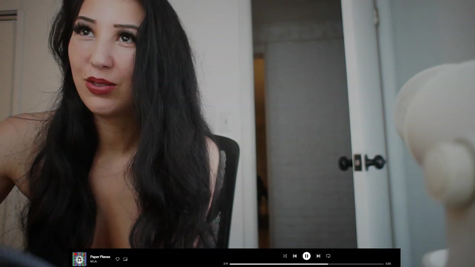 Gallery image thumbnail from LenaDanzara's myfreecams stream on, 07/24/2023, 07:50 image 8 of 20
