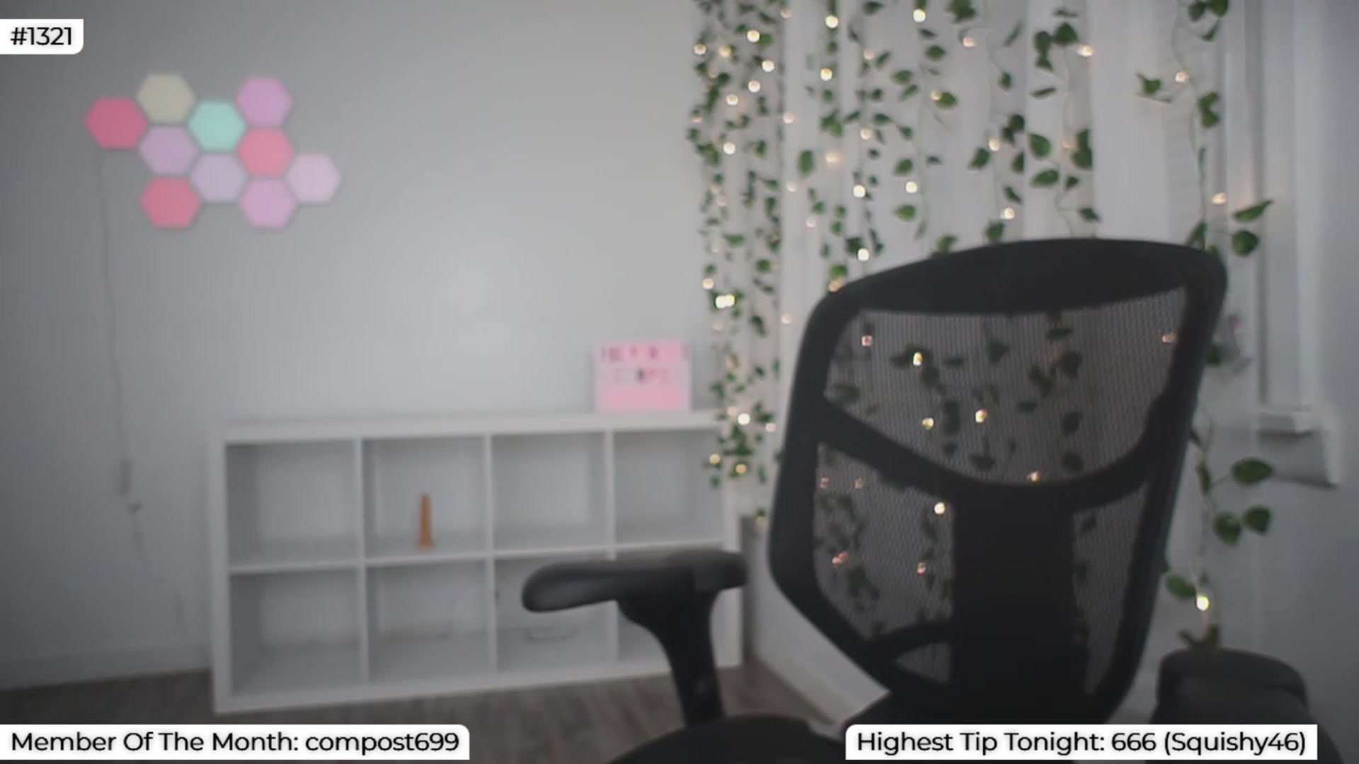Gallery image thumbnail from LenaDanzara's myfreecams stream on, 07/31/2023, 08:07 image 20 of 20