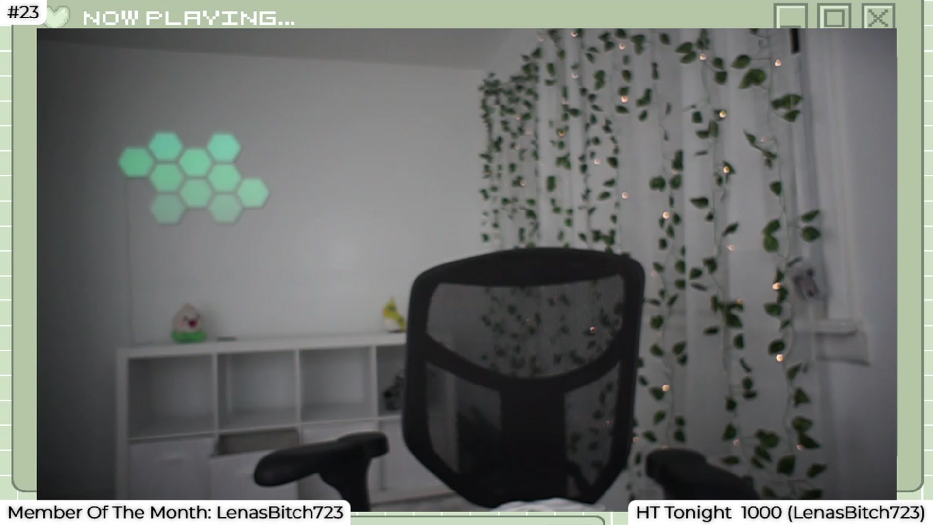 Gallery image thumbnail from LenaDanzara's myfreecams stream on, 08/20/2023, 09:40 image 20 of 20