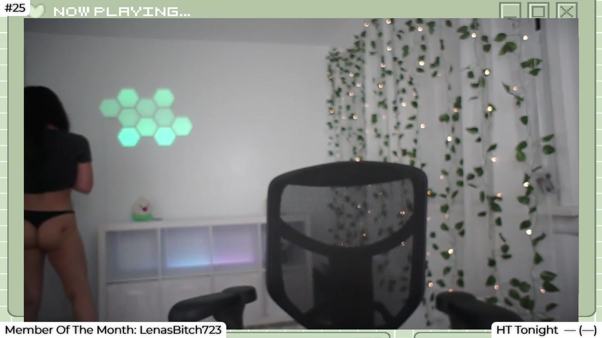 Gallery image thumbnail from LenaDanzara's myfreecams stream on, 08/21/2023, 04:20 image 8 of 20