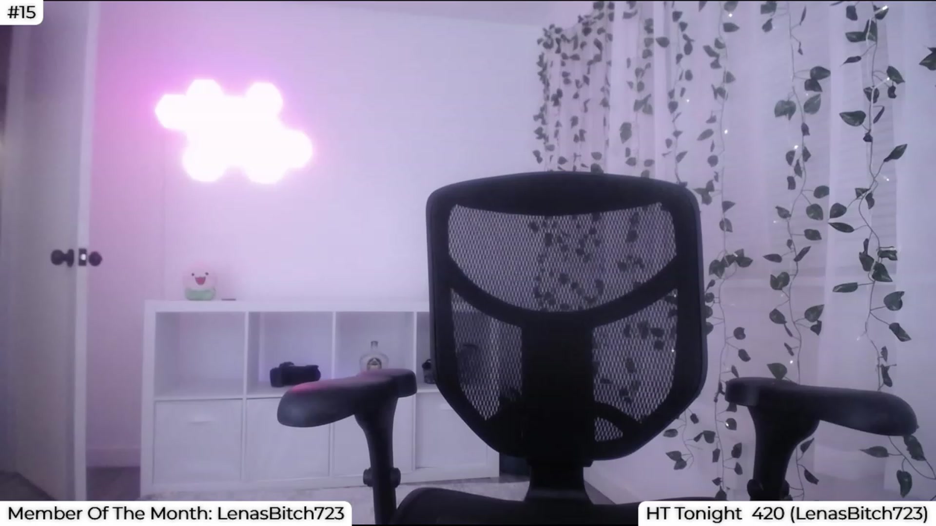 Gallery image thumbnail from LenaDanzara's myfreecams stream on, 08/27/2023, 06:44 image 2 of 20