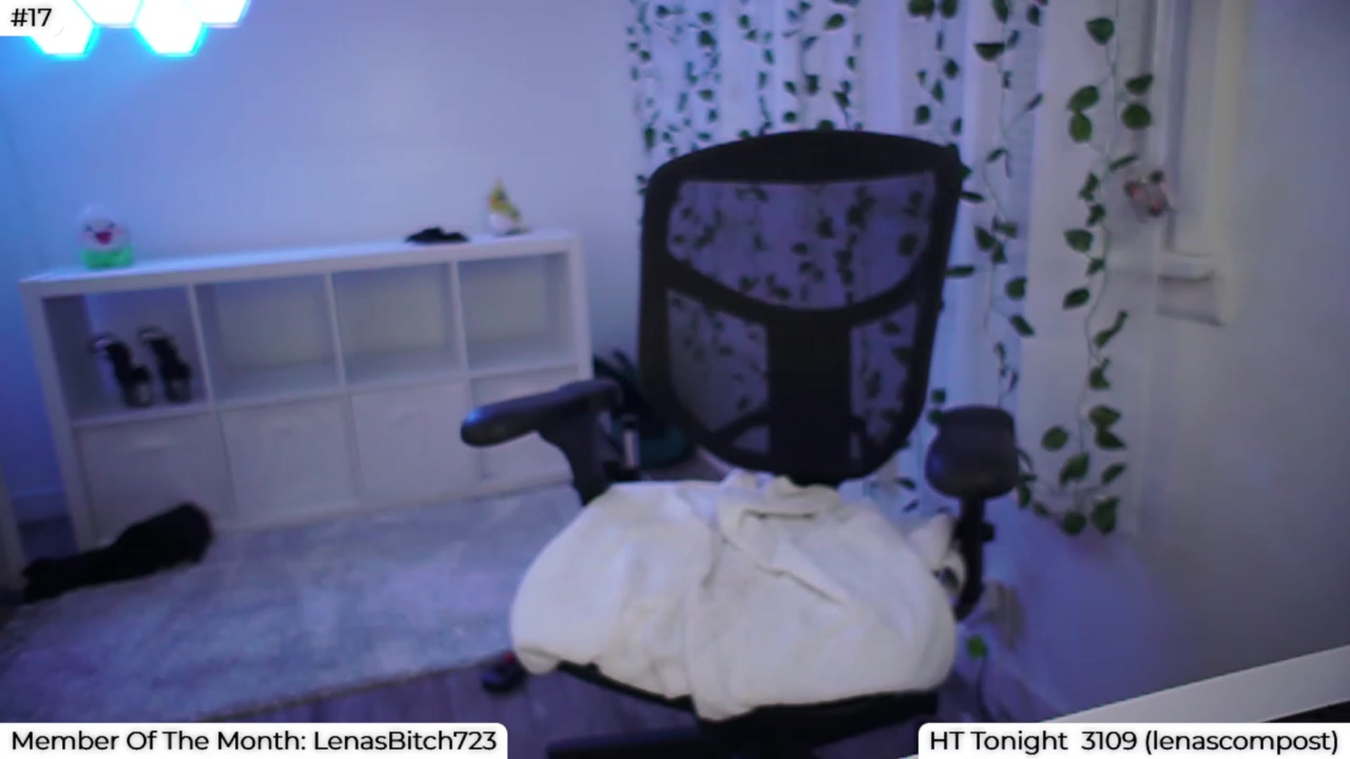 Gallery image thumbnail from LenaDanzara's myfreecams stream on, 09/01/2023, 07:32 image 11 of 20