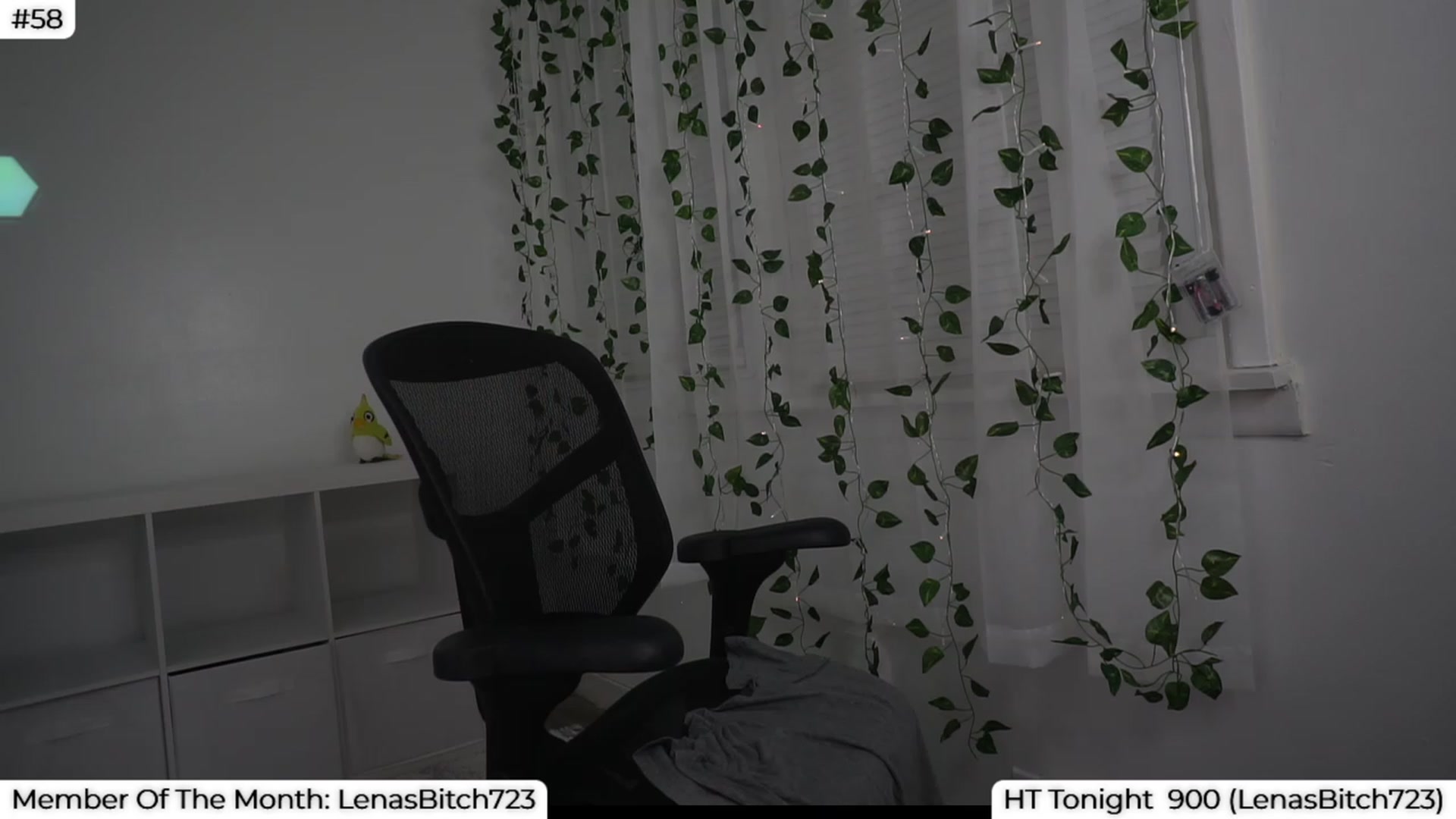 Gallery image thumbnail from LenaDanzara's myfreecams stream on, 09/04/2023, 08:27 image 10 of 20