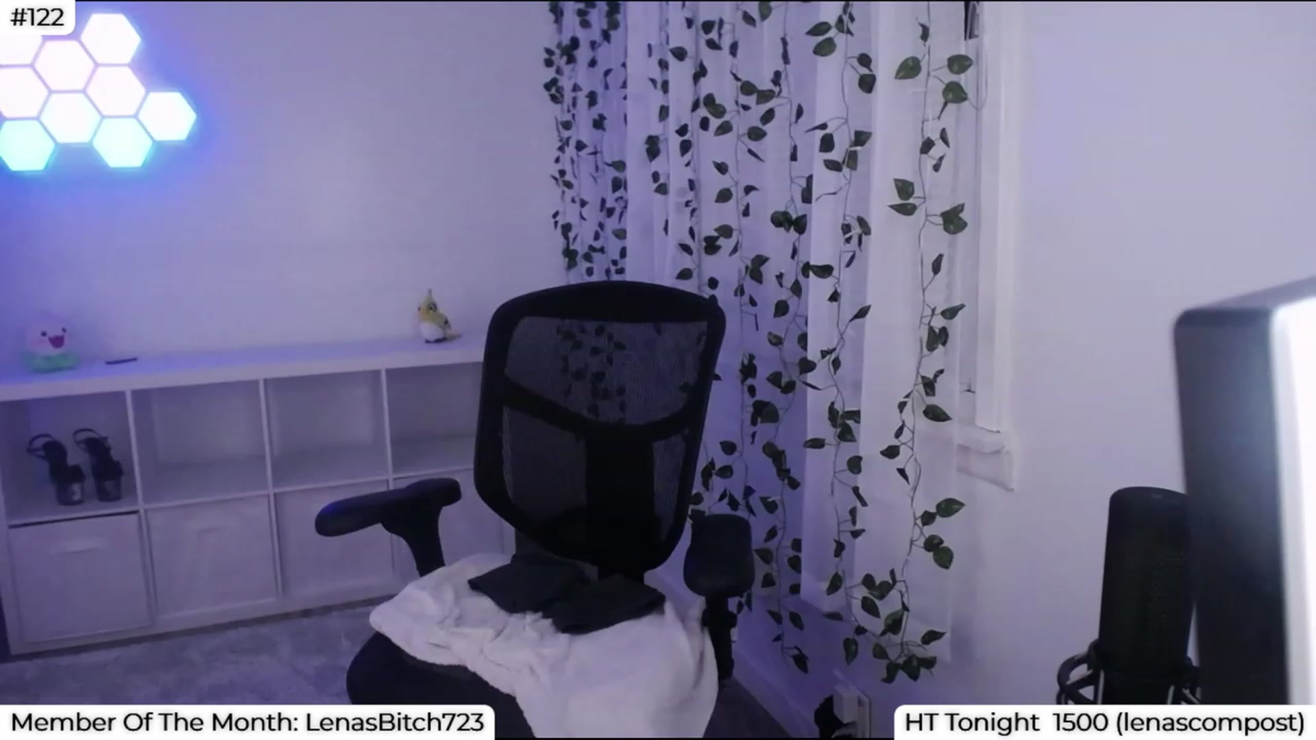 Gallery image thumbnail from LenaDanzara's myfreecams stream on, 09/10/2023, 07:19 image 16 of 20