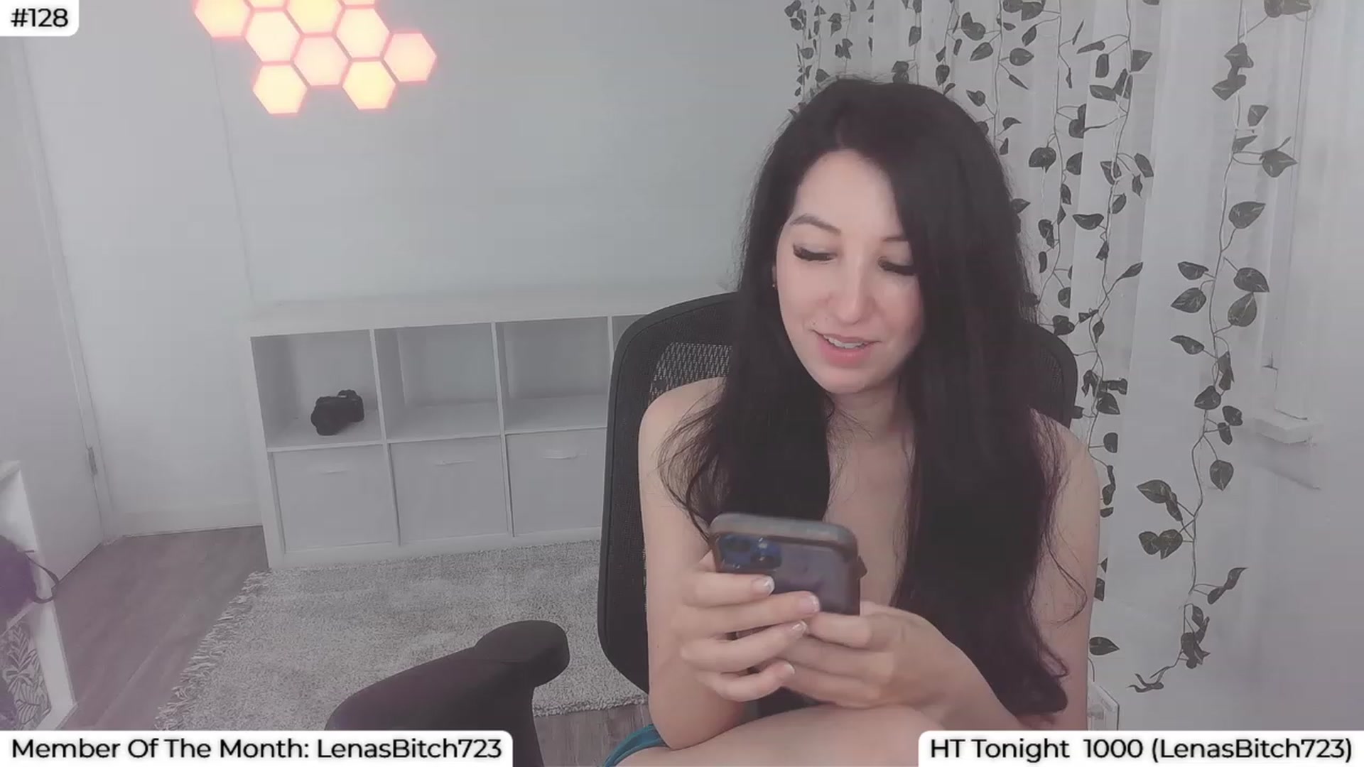 Gallery image thumbnail from LenaDanzara's myfreecams stream on, 09/17/2023, 05:45 image 4 of 20
