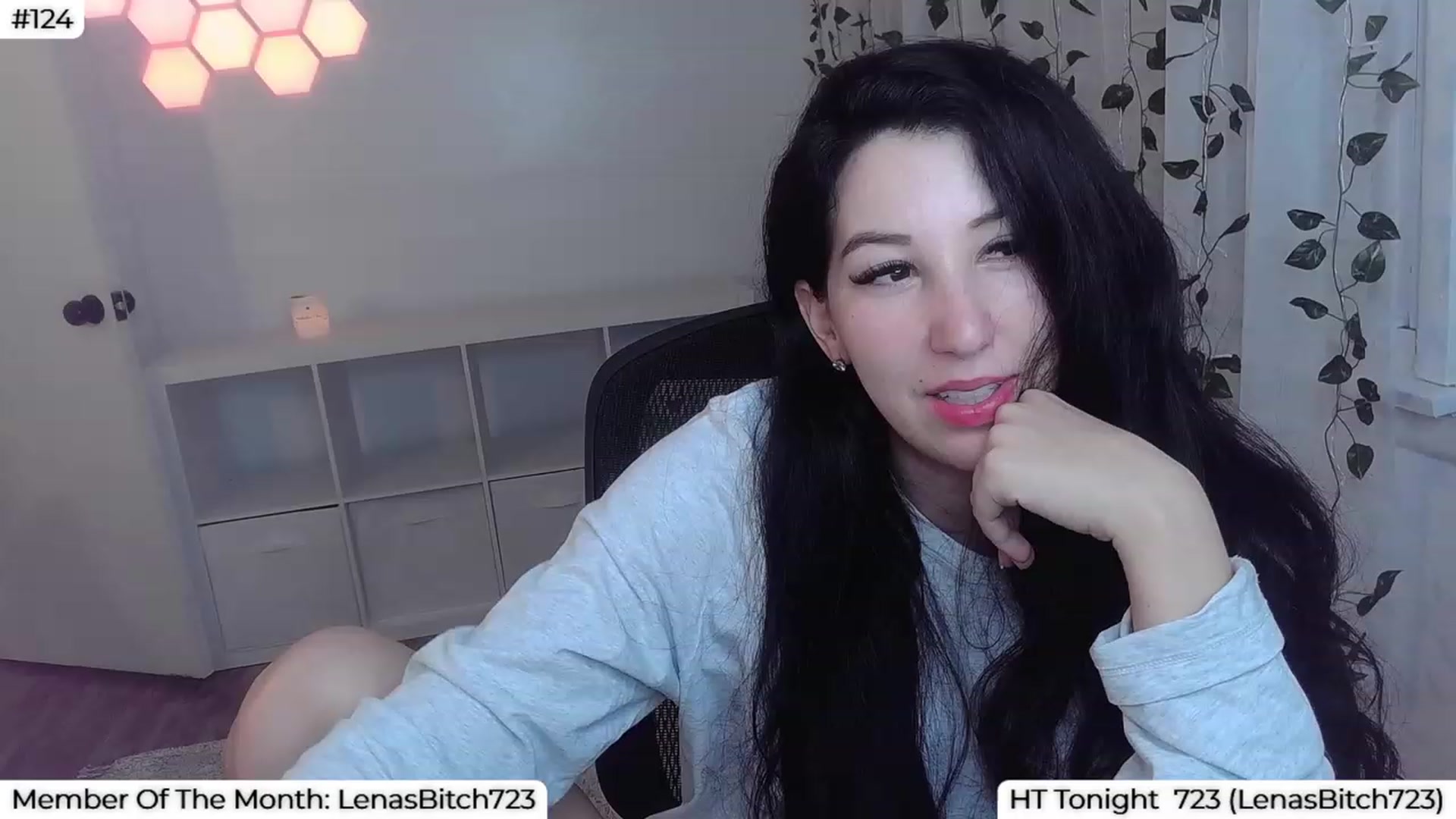 Gallery image thumbnail from LenaDanzara's myfreecams stream on, 09/18/2023, 08:01 image 18 of 20