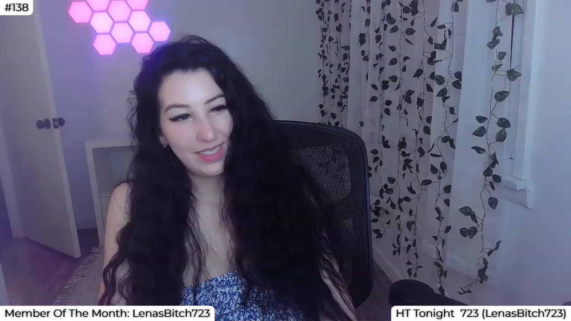 Gallery image thumbnail from LenaDanzara's myfreecams stream on, 09/24/2023, 07:29 image 19 of 20