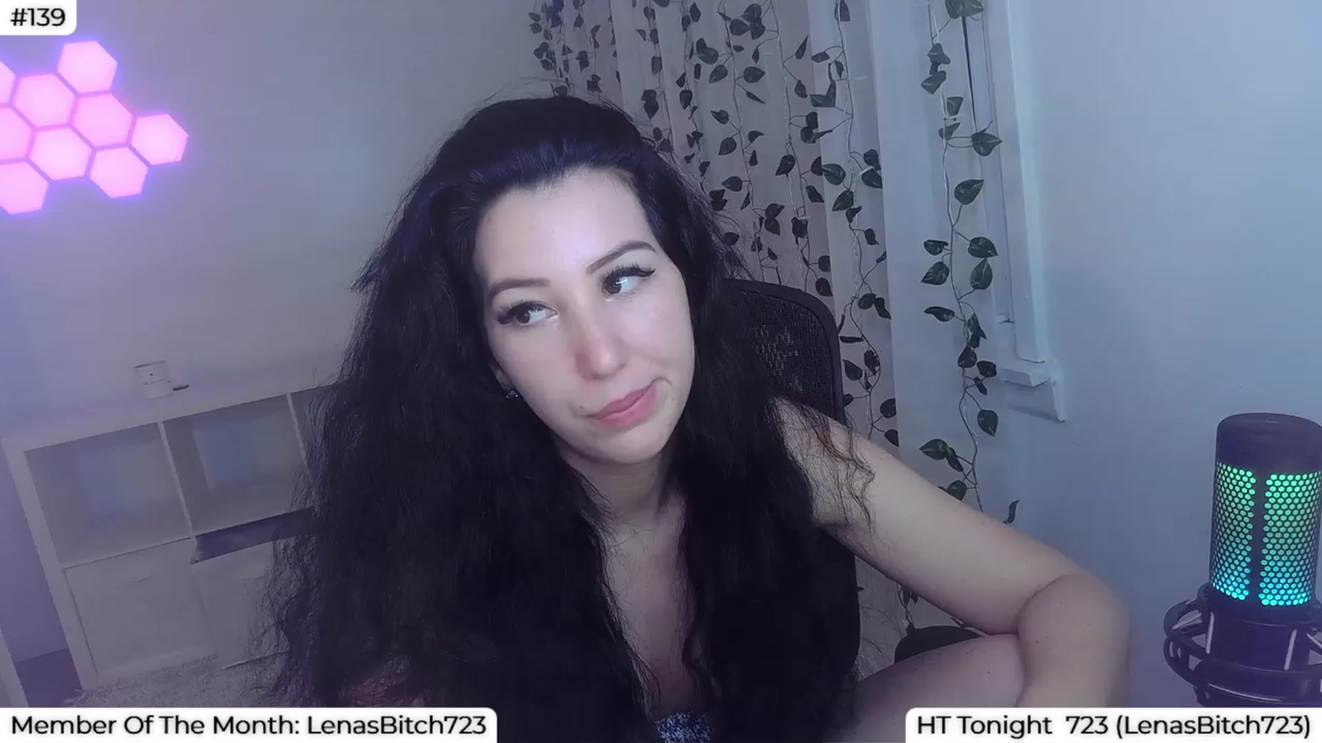 Gallery image thumbnail from LenaDanzara's myfreecams stream on, 09/24/2023, 09:04 image 18 of 20